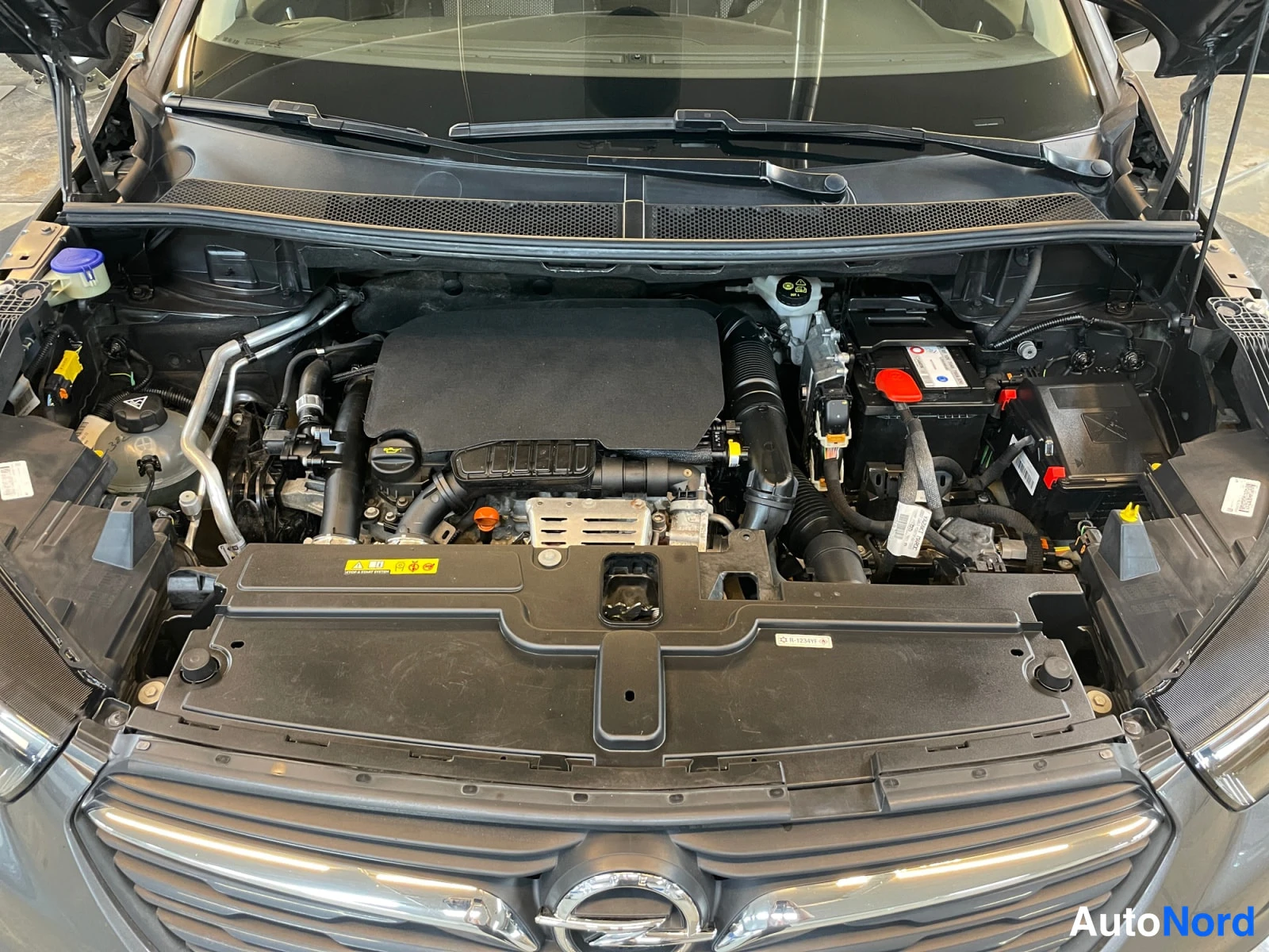 Harmaa Opel Grandland X 2018, kuva 20