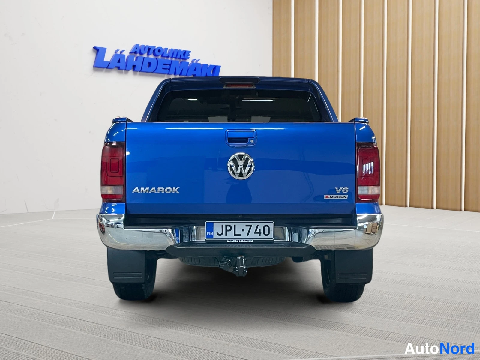 Sininen Volkswagen Amarok 2020, takaa, kuva 8