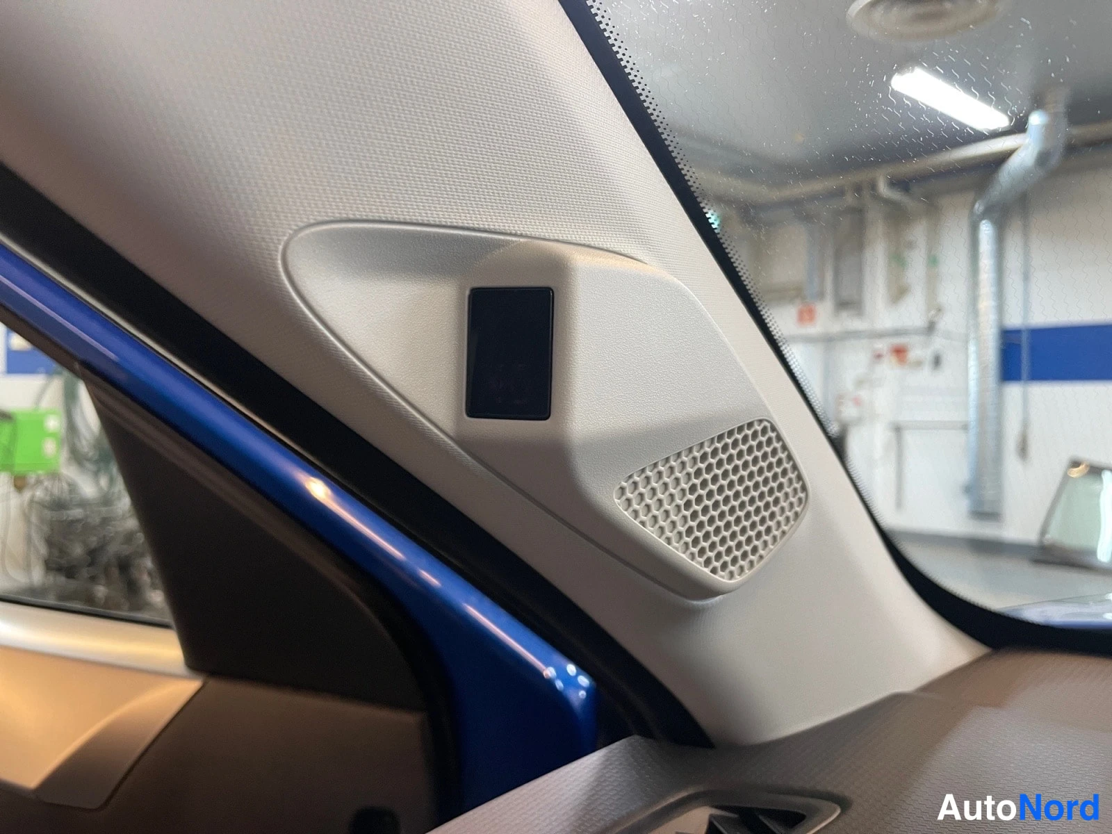 Blue Opel Frontera 2026, photo 25
