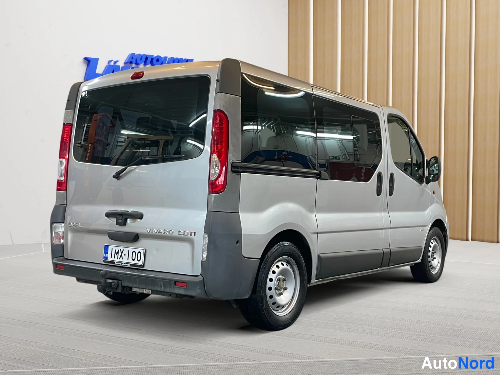 Harmaa Opel Vivaro 2008, takaviisto, kuva 7
