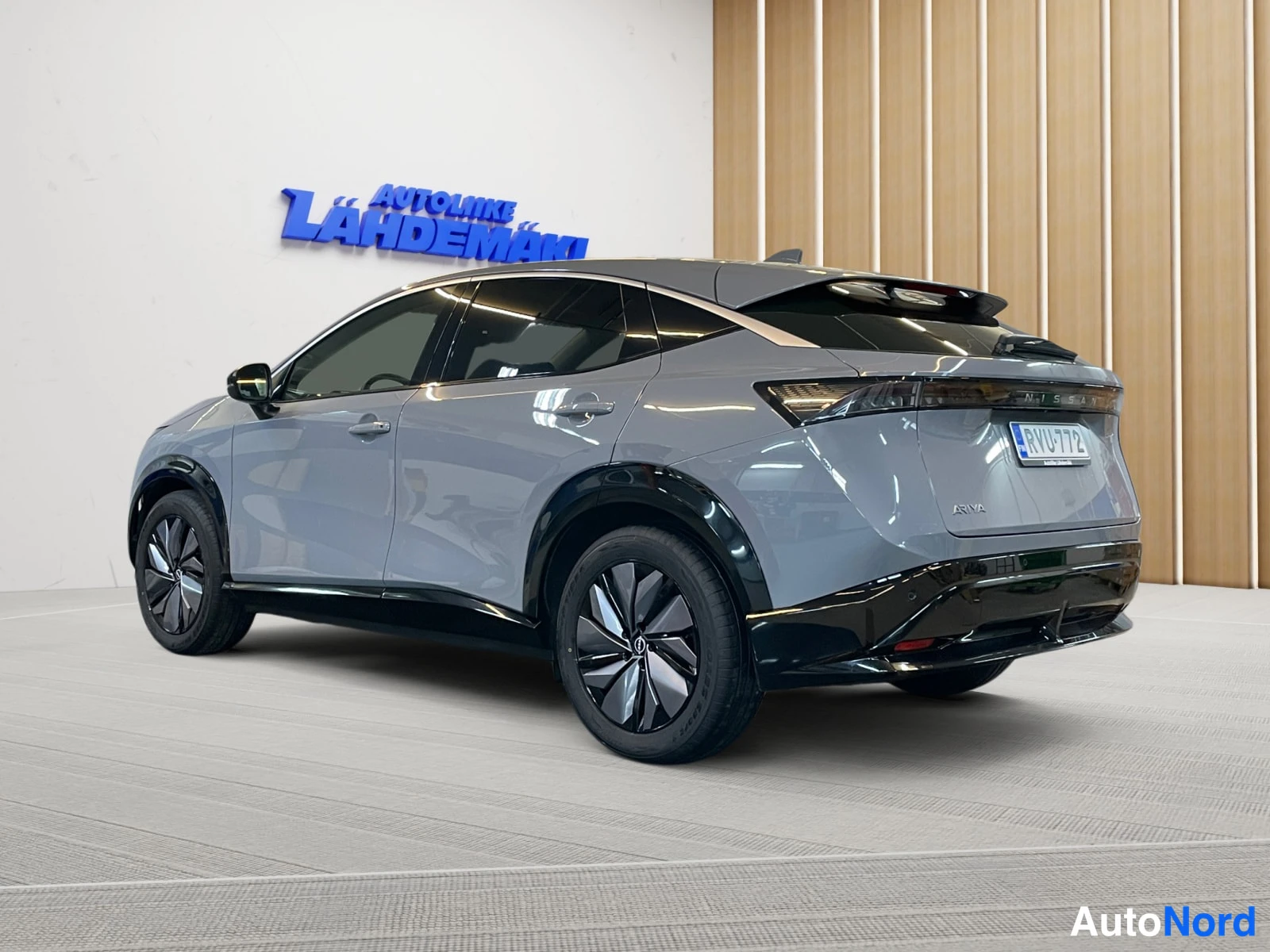 Grey Nissan Ariya 2024, rear three-quarter, photo 7