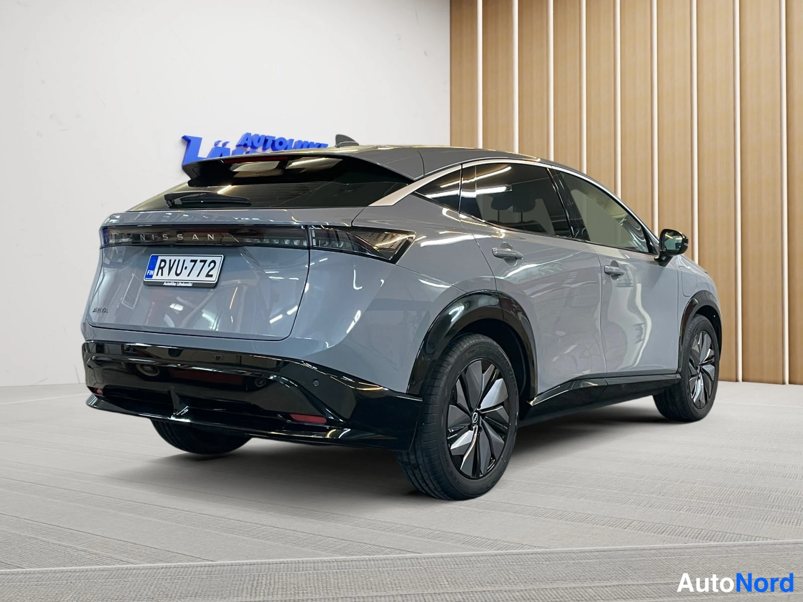 Grey Nissan Ariya 2024, rear three-quarter, photo 8