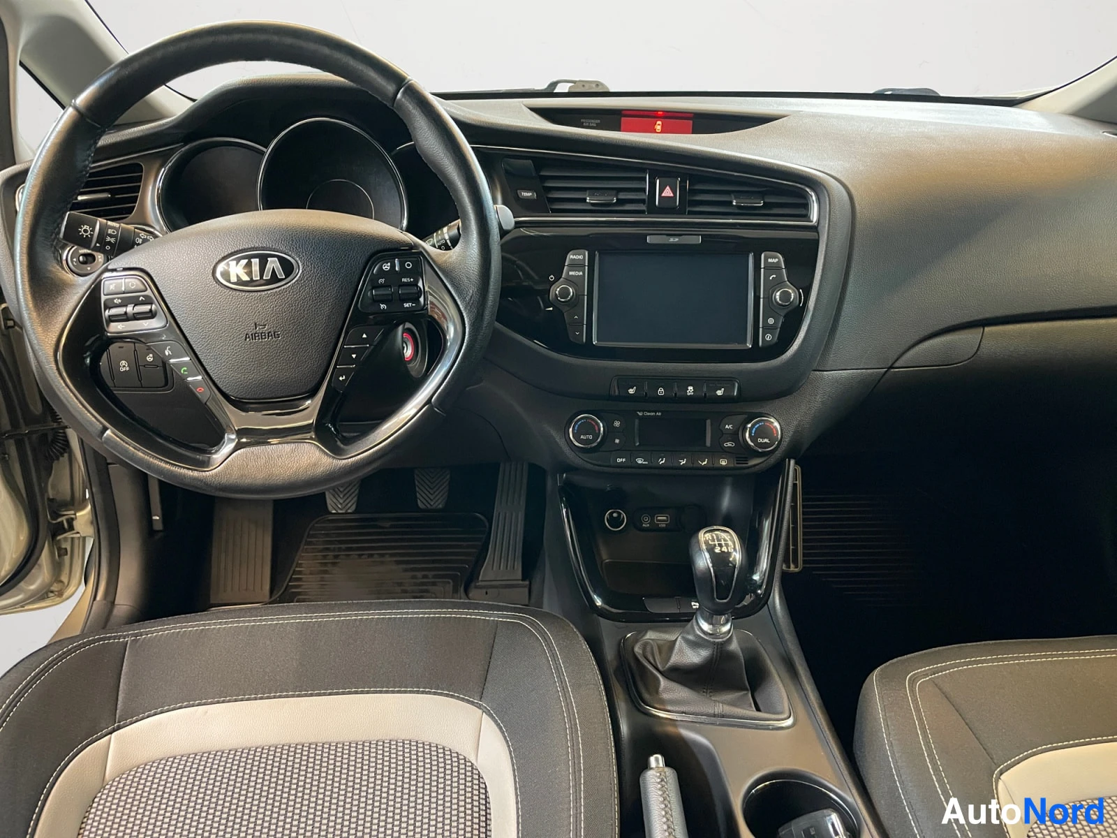 Hopea KIA cee´d 2018, kuva 12
