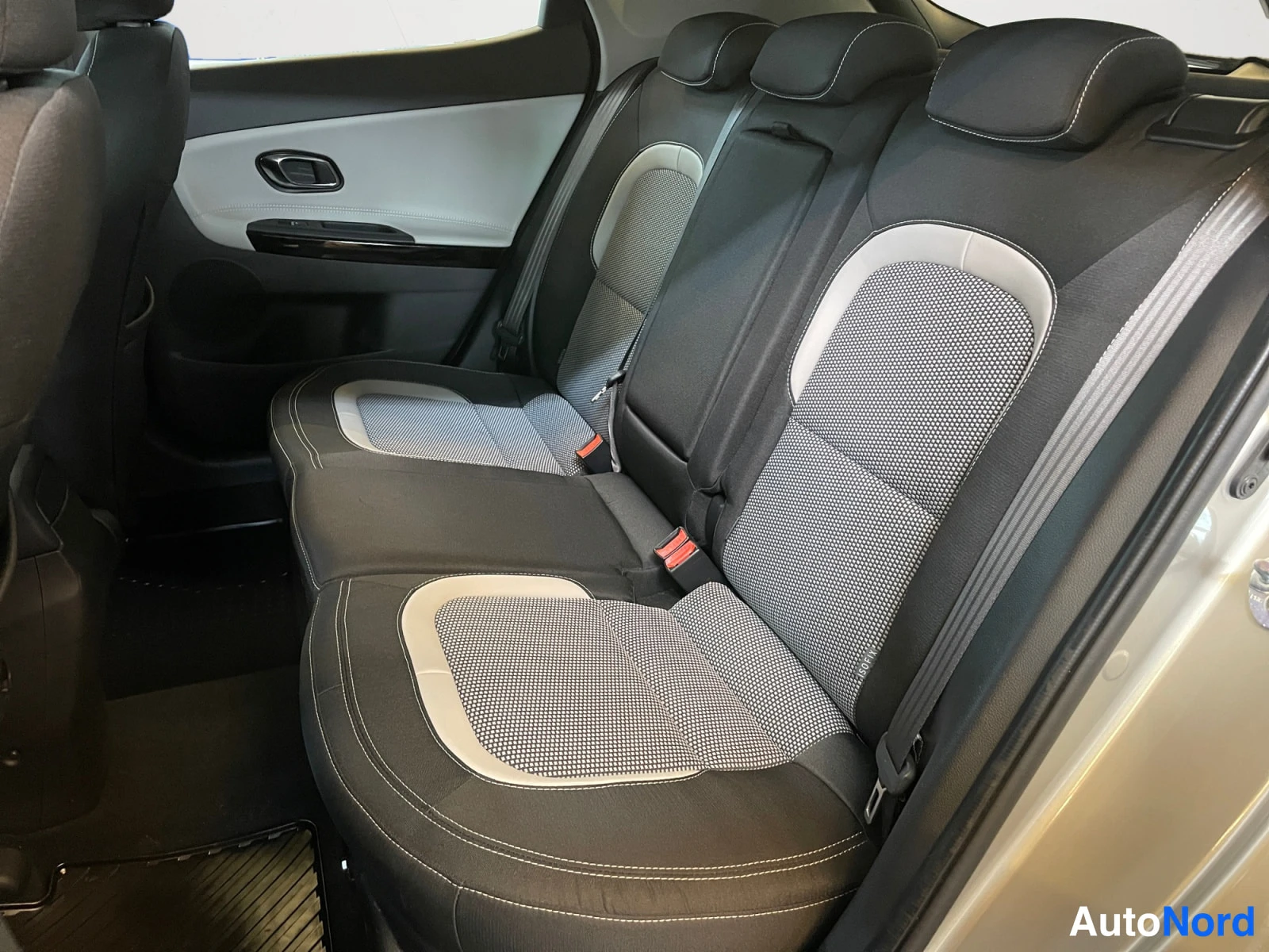 Hopea KIA cee´d 2018, kuva 15