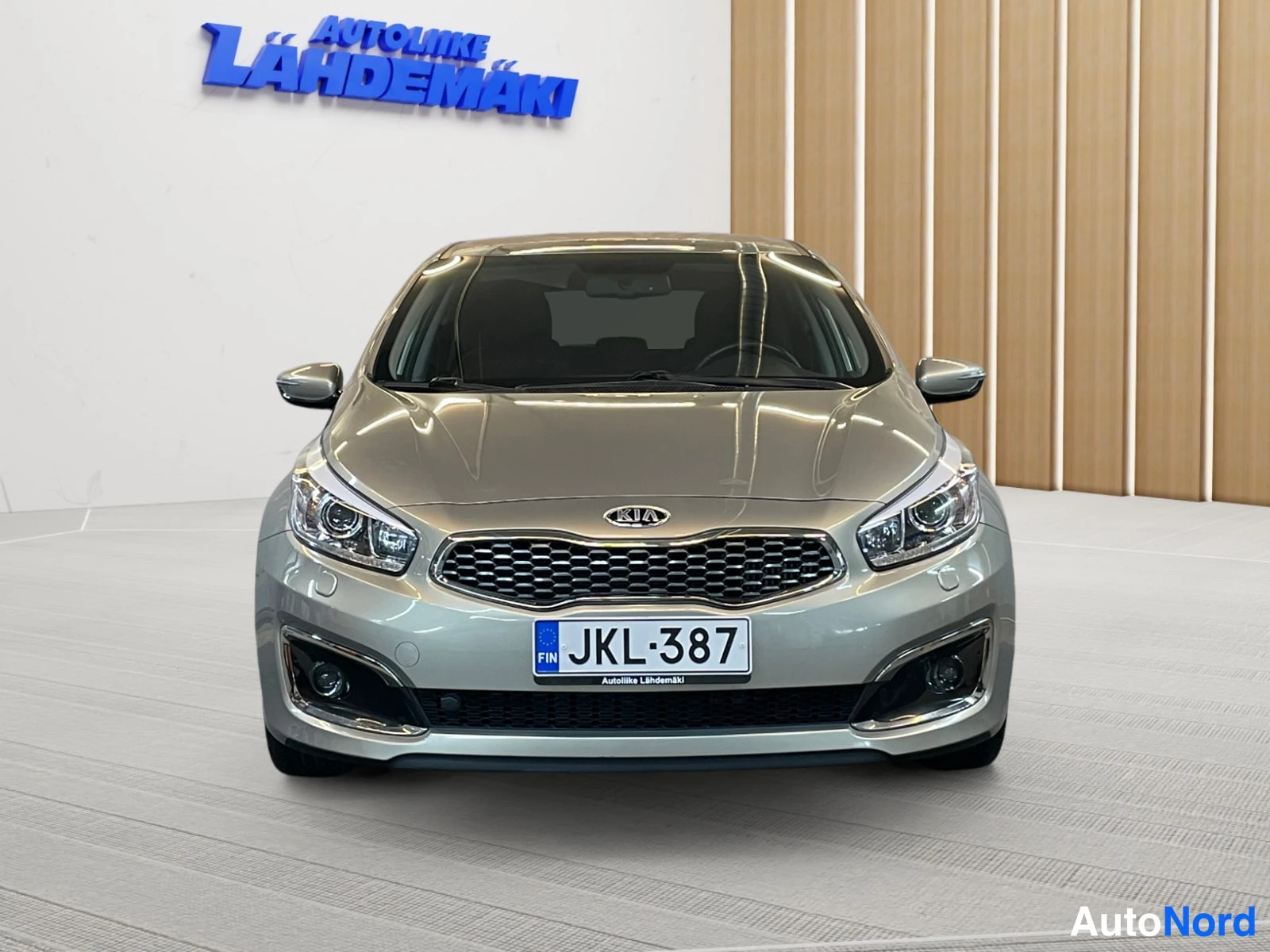 Hopea KIA cee´d 2018, edestä, kuva 5