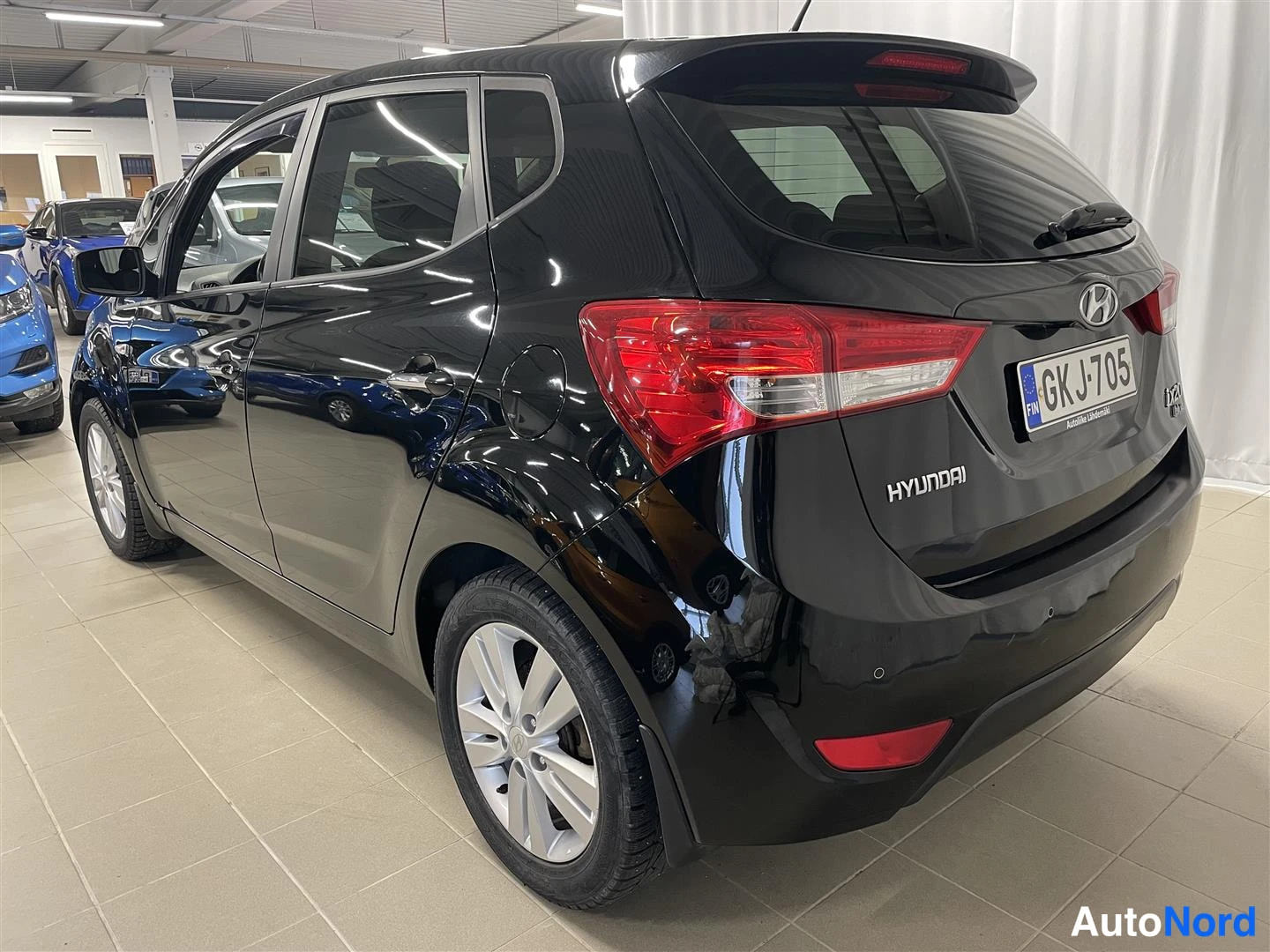 Musta Hyundai IX20 2012, takaviisto, kuva 6