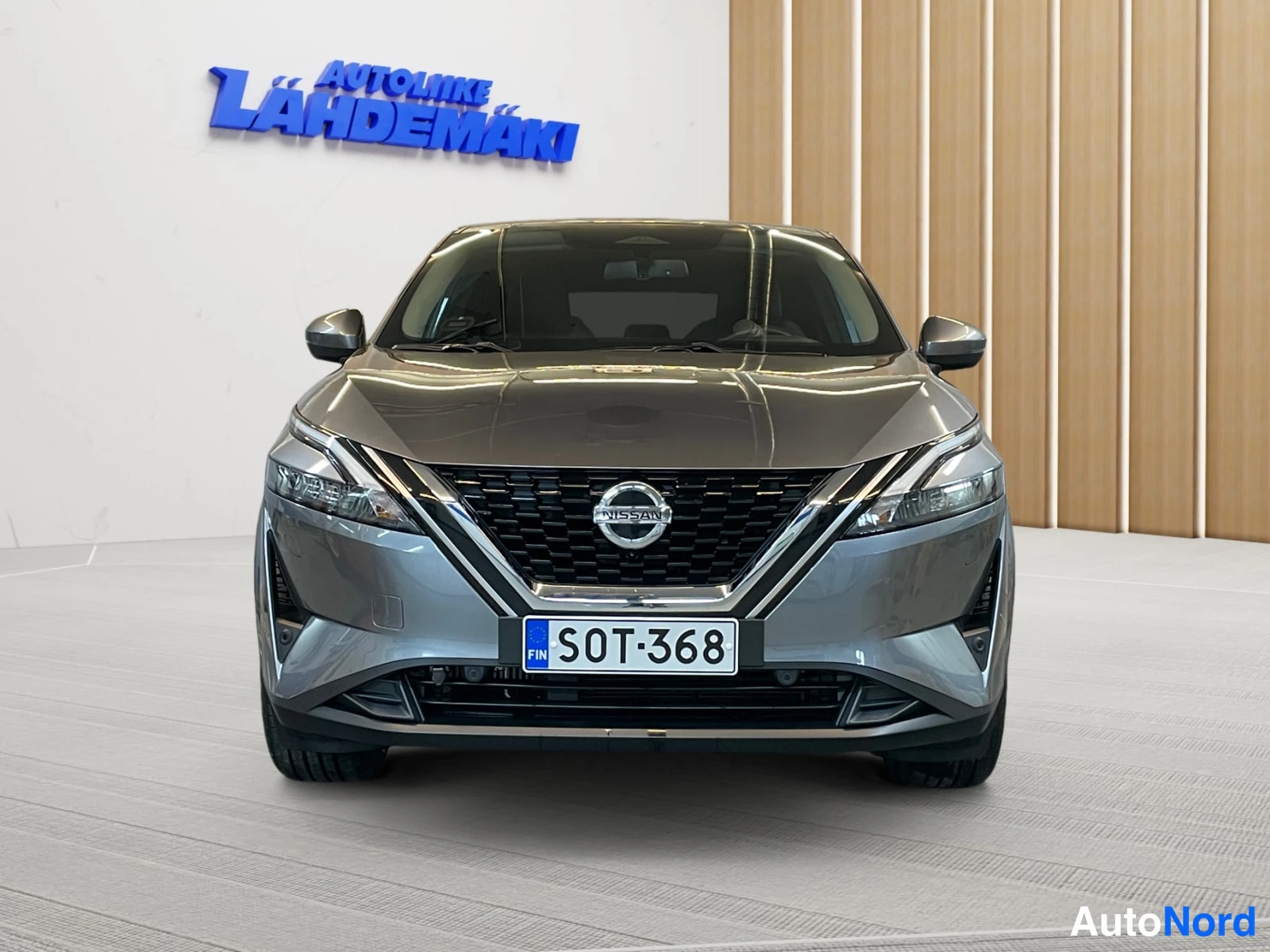 Harmaa Nissan Qashqai 2022, edestä, kuva 6