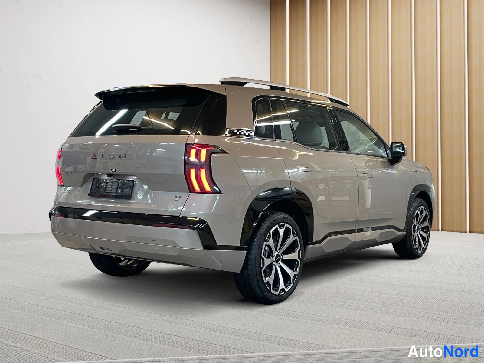 Brown AION V 2026, rear three-quarter, photo 8