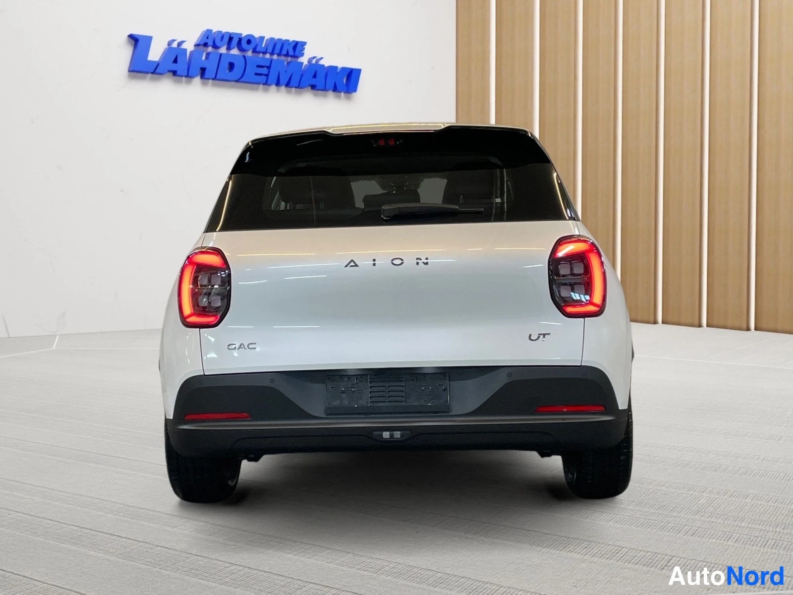 White AION UT 2026, rear, photo 8