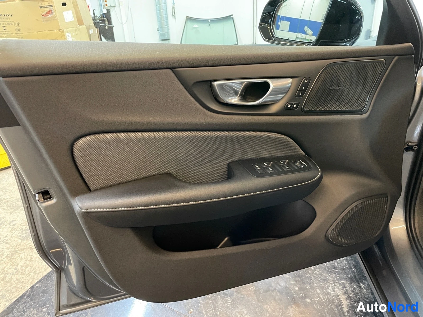Harmaa Volvo S60 2021, kuva 11