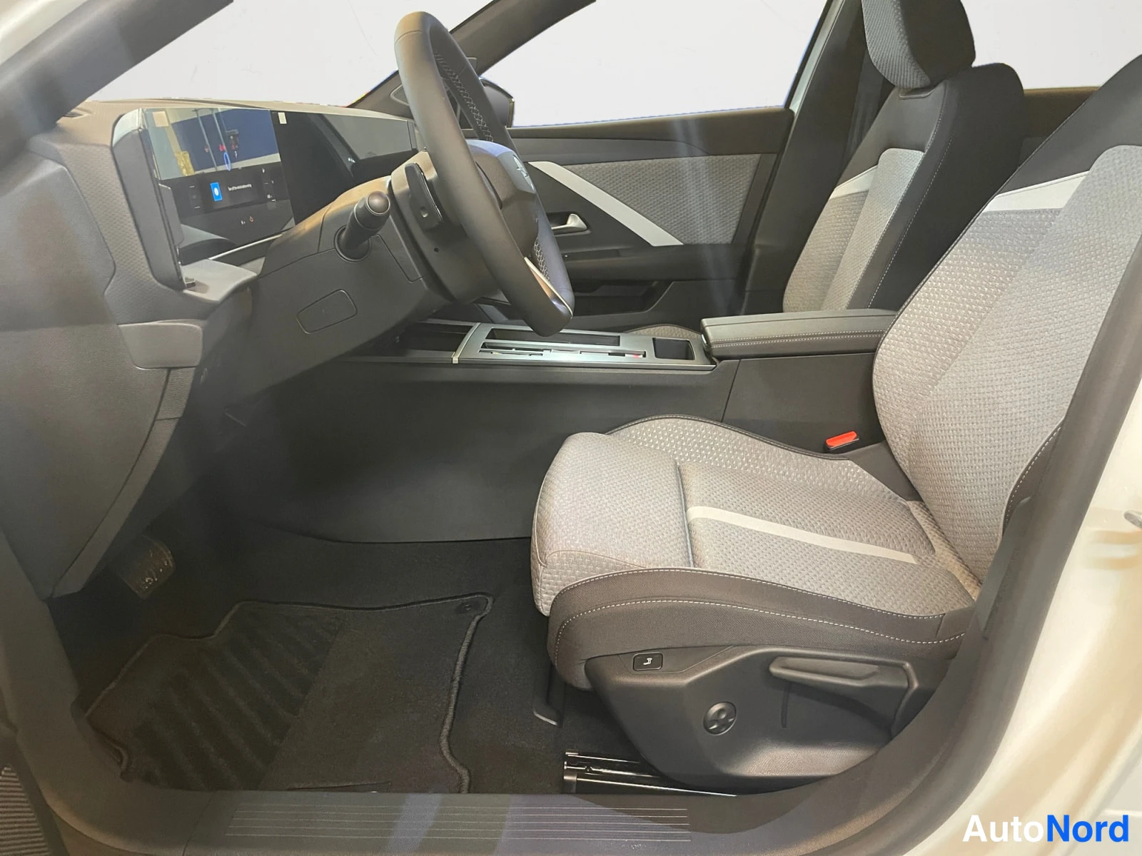 White Opel Astra 2026, side, photo 6