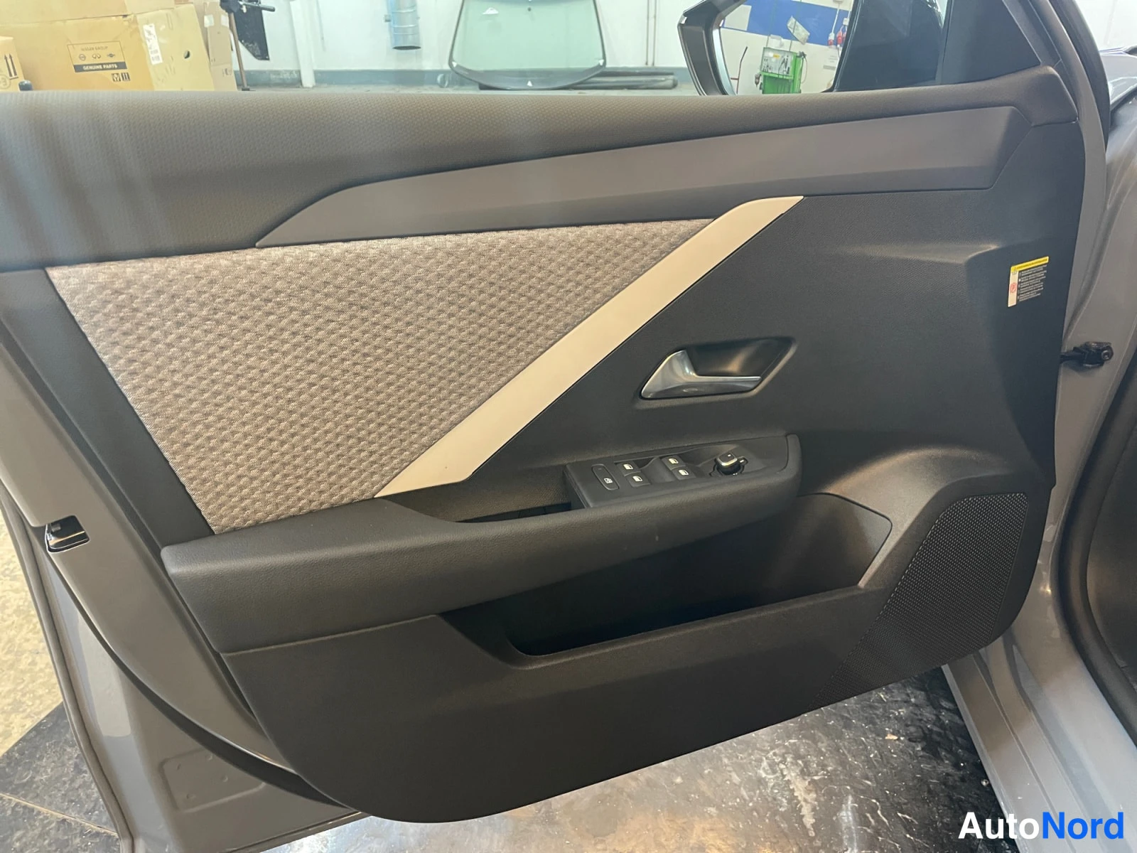 Grey Opel Astra 2026, photo 12