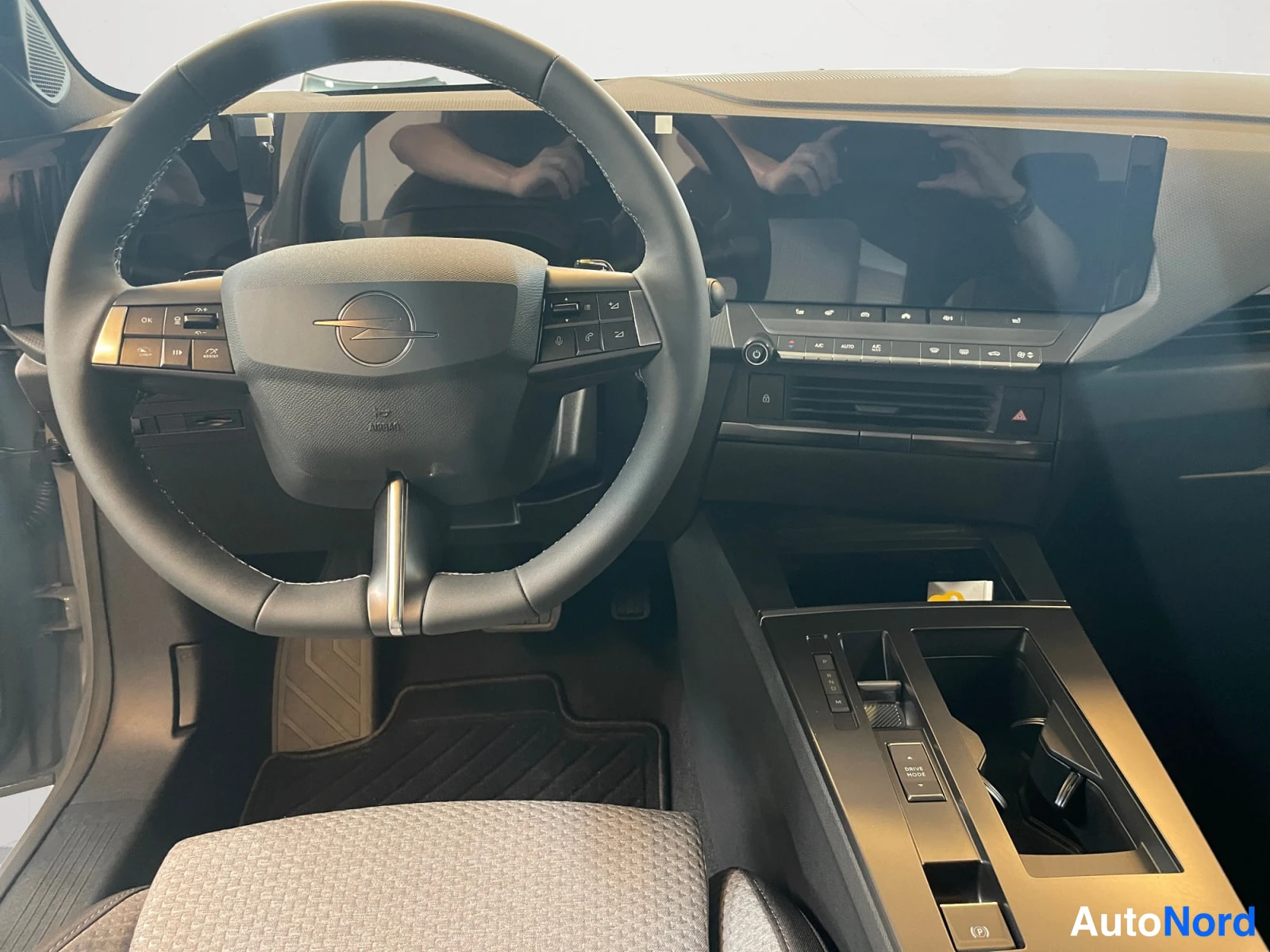 Grey Opel Astra 2026, photo 13