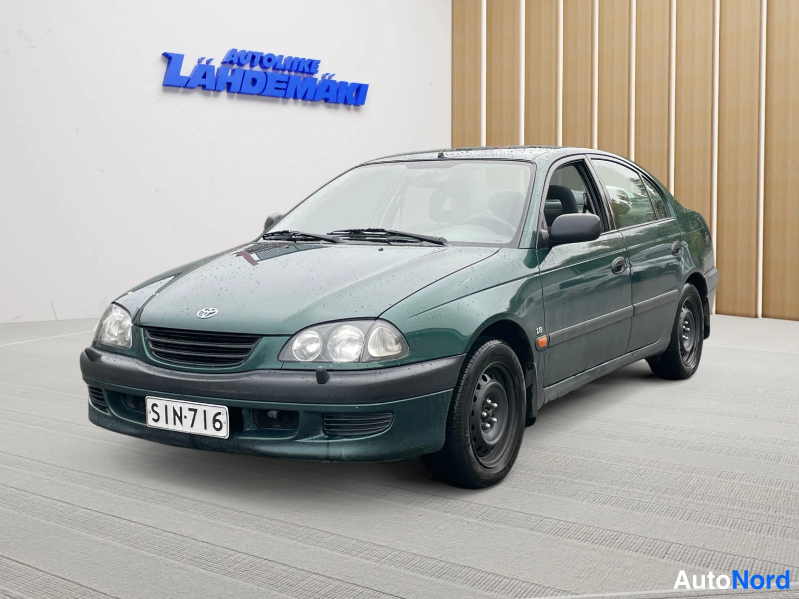 Toyota Avensis, 2000