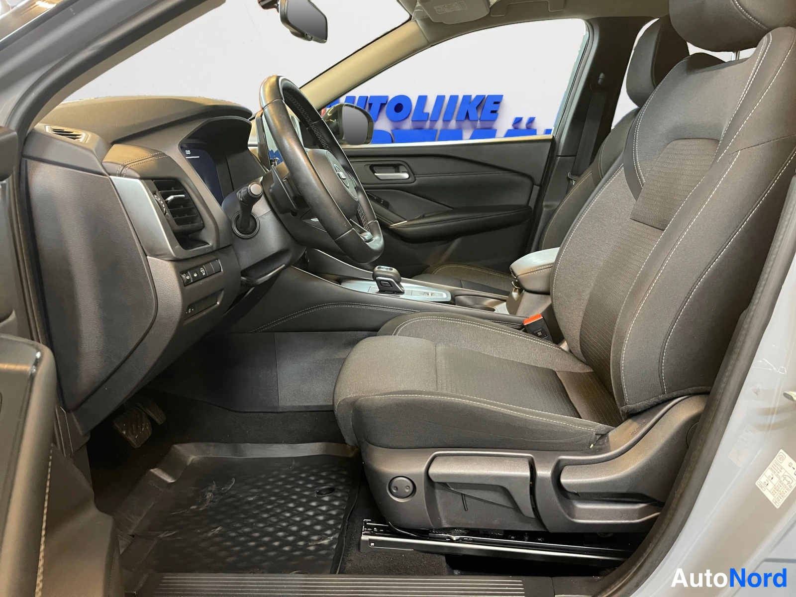 Harmaa Nissan Qashqai 2022, kuva 11