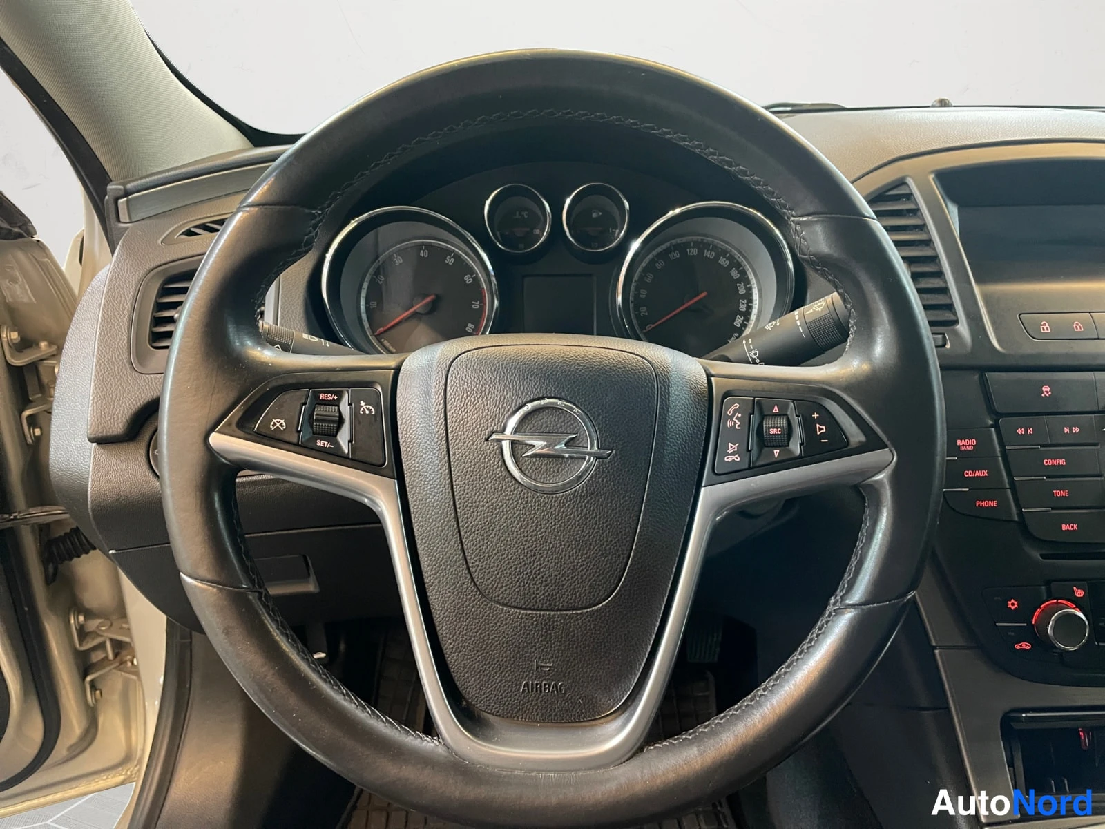Ruskea Opel Insignia 2011, kuva 12
