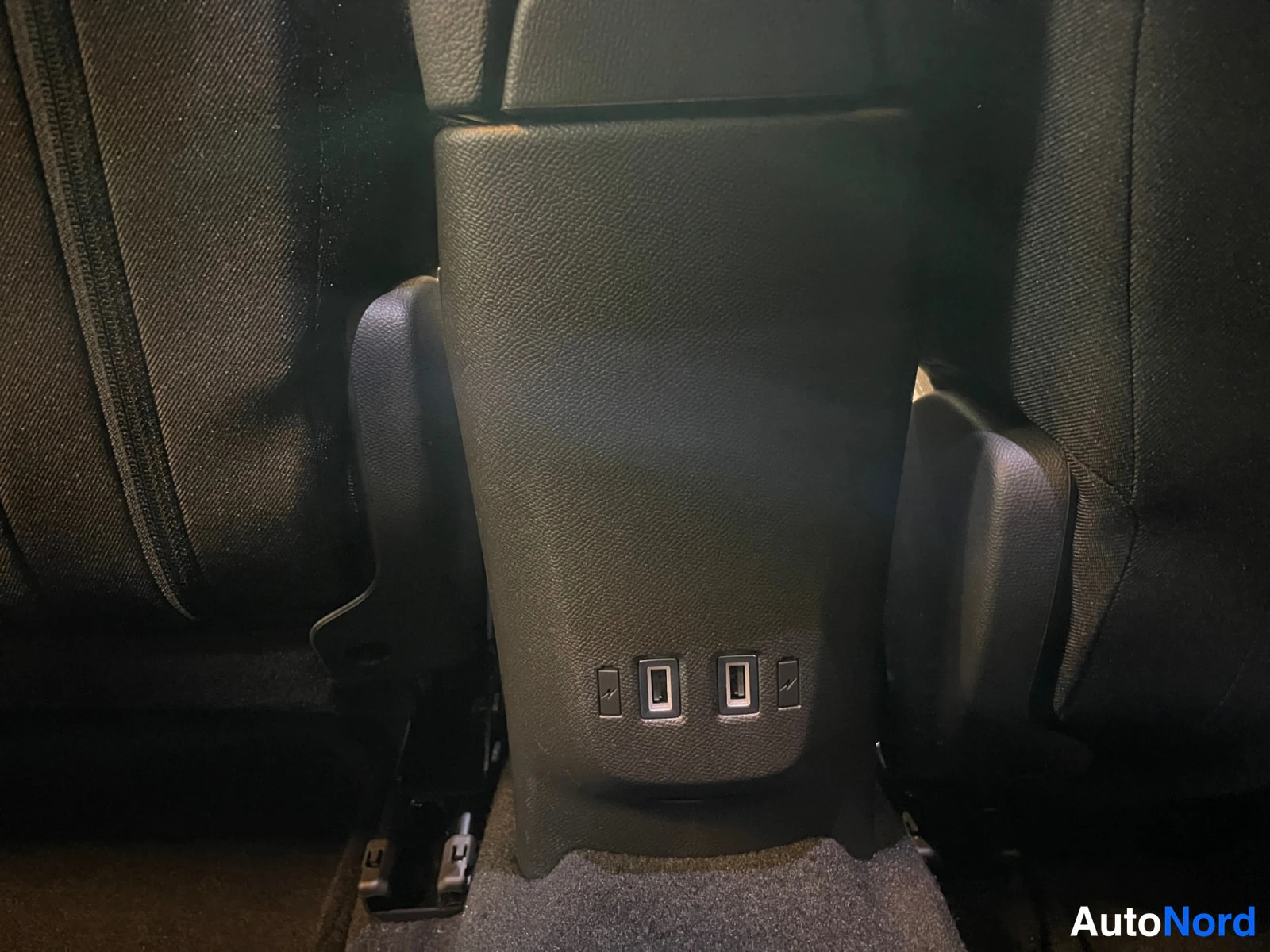 White Opel Mokka 2026, photo 25