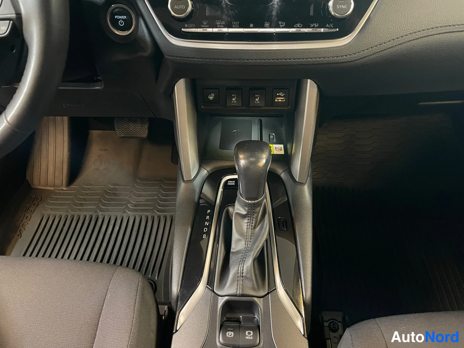 Black Toyota Corolla Cross 2022, photo 16