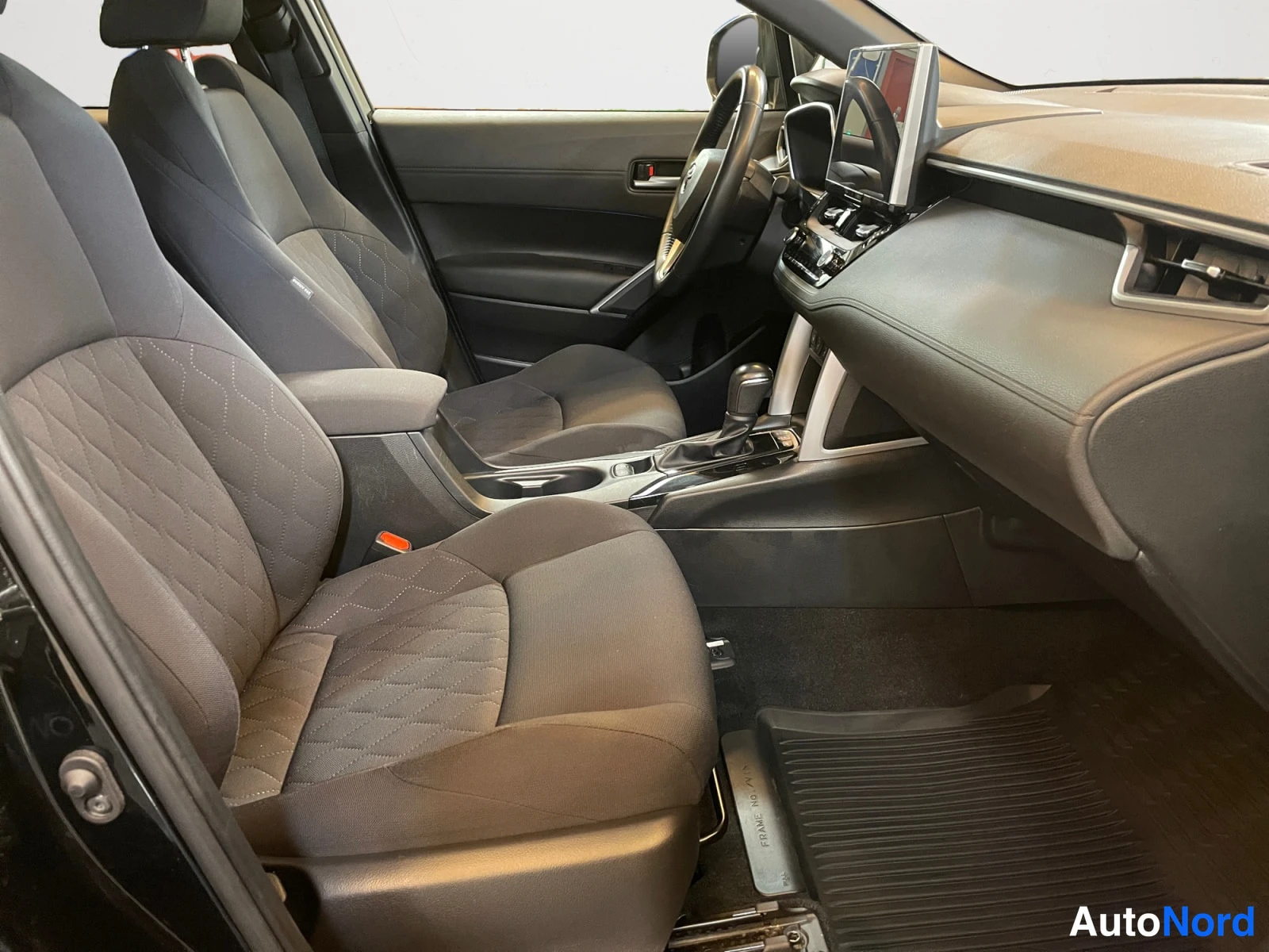 Black Toyota Corolla Cross 2022, photo 18