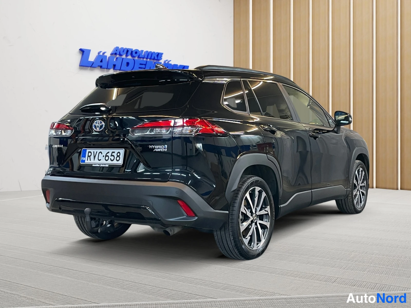 Black Toyota Corolla Cross 2022, rear three-quarter, photo 8