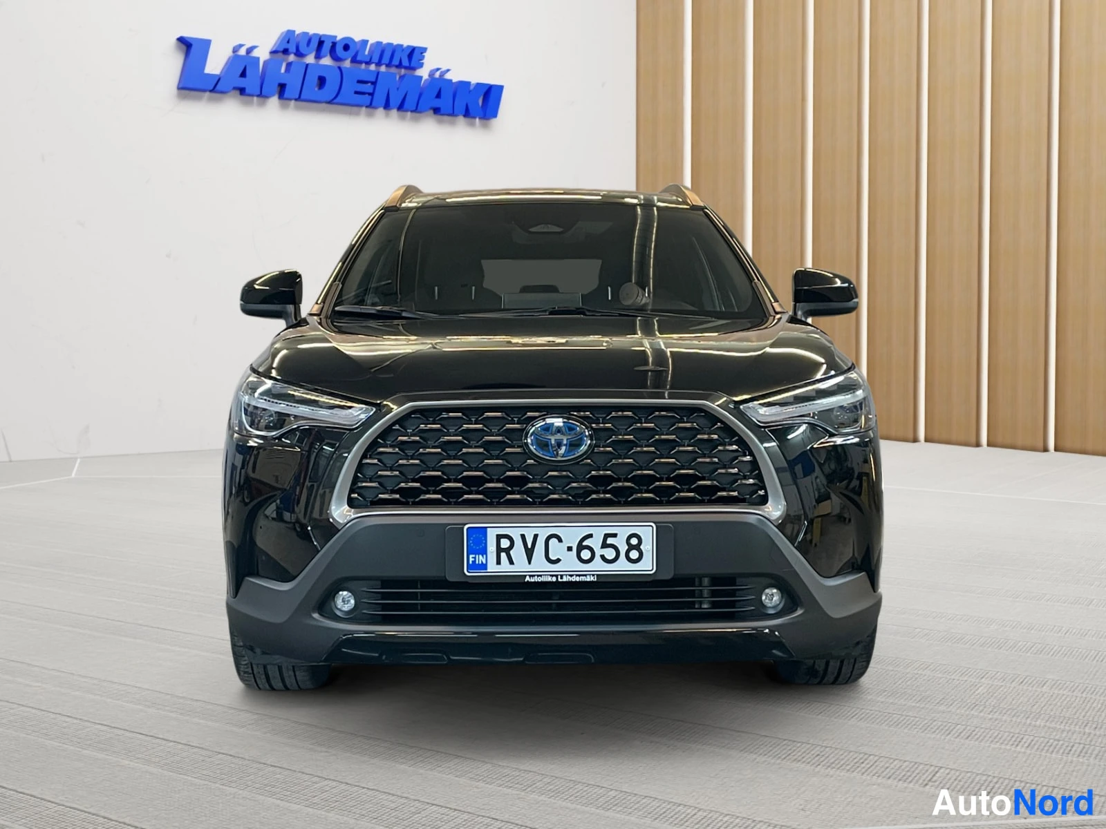 Black Toyota Corolla Cross 2022, front, photo 4
