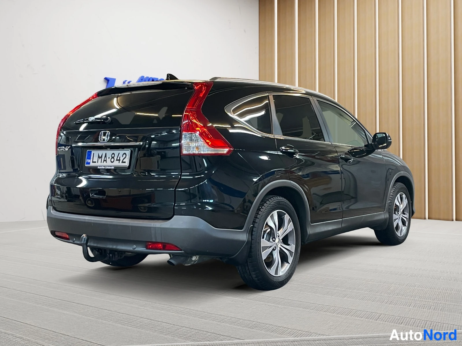 Musta Honda CR-V 2013, takaviisto, kuva 8