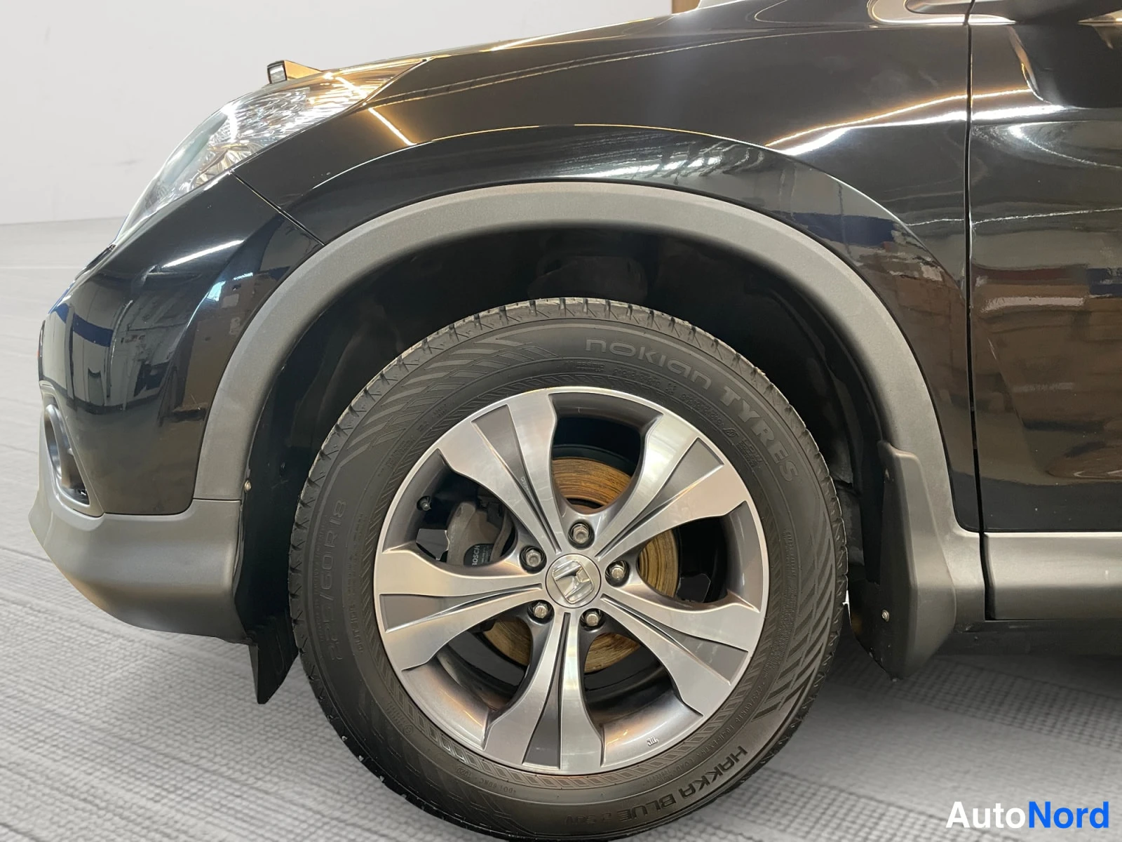 Musta Honda CR-V 2013, sivulta, kuva 6