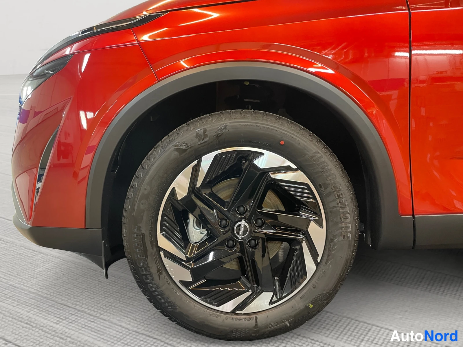 Punainen Nissan Qashqai 2026, yksityiskohta, kuva 16