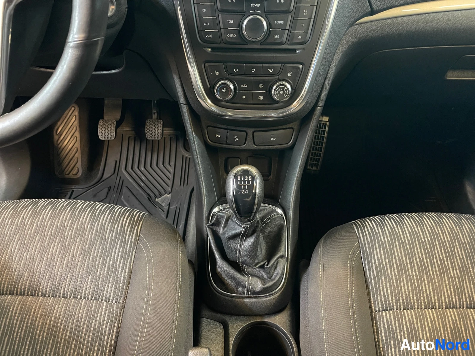 Valkoinen Opel Mokka 2014, kuva 14