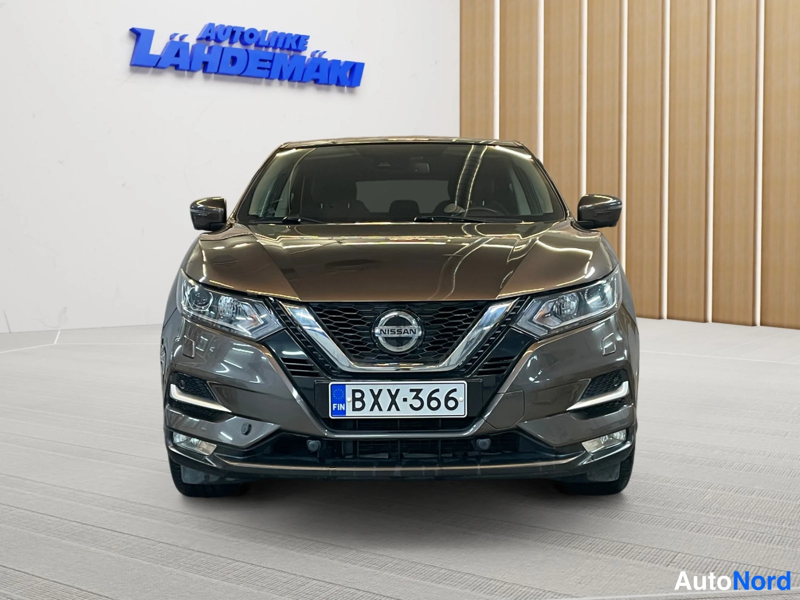 Ruskea Nissan Qashqai 2019, edestä, kuva 5