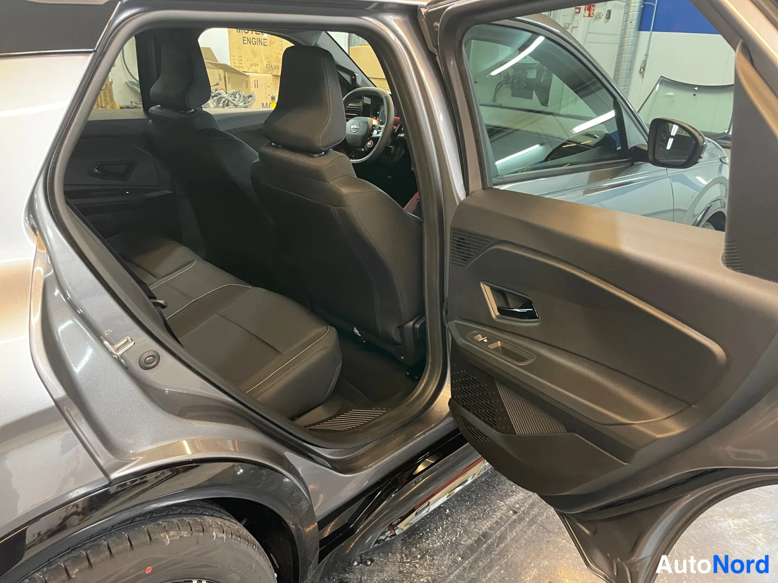Hopea Nissan Micra 2026, takaistuimet, kuva 17