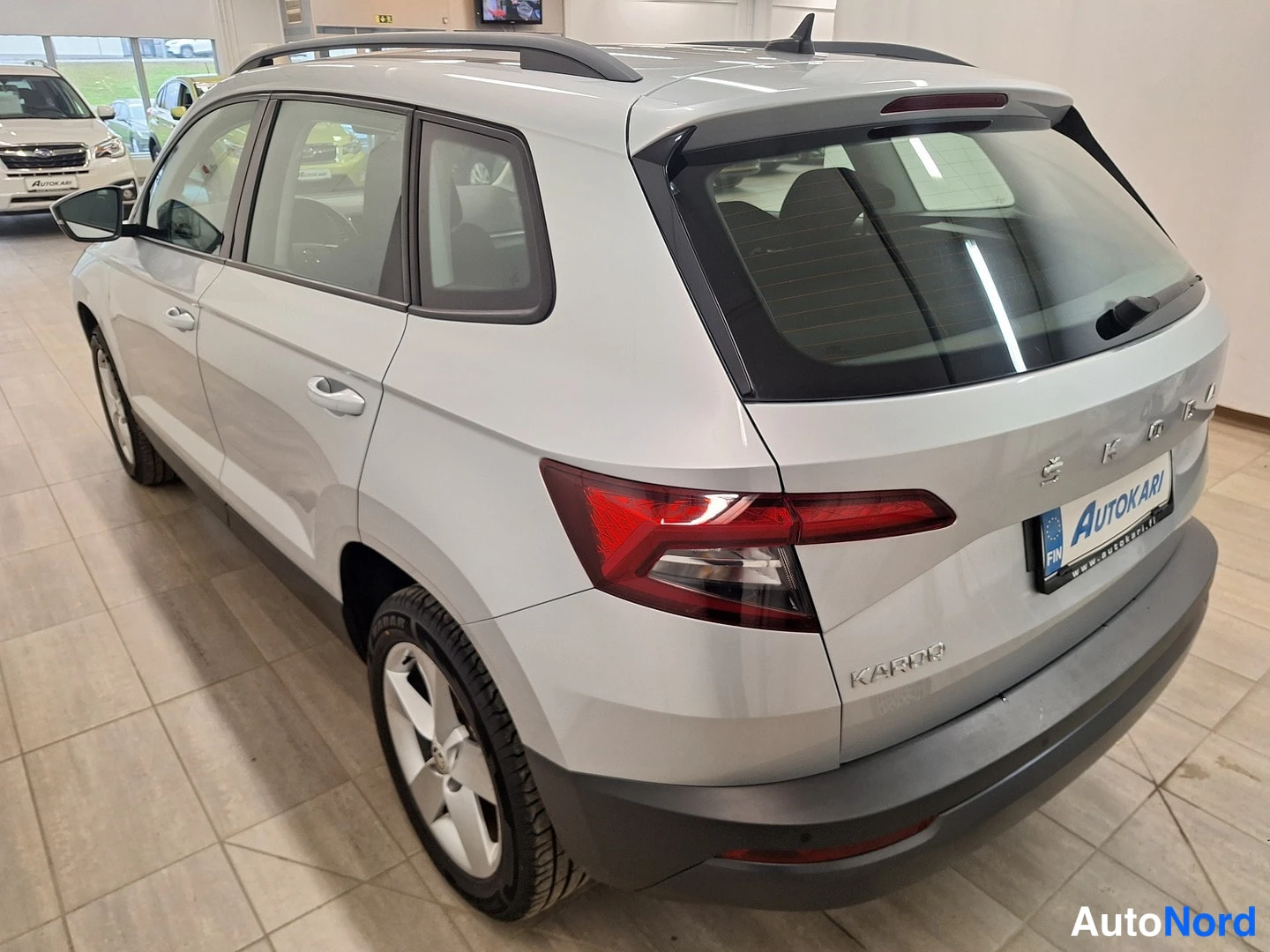 Hopea Skoda Karoq 2021, takaviisto, kuva 3