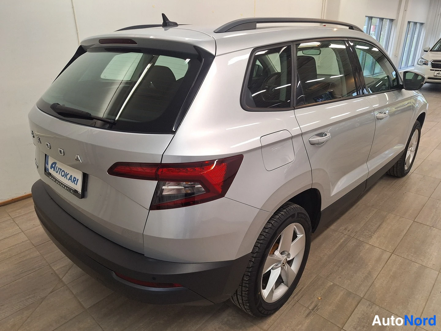 Hopea Skoda Karoq 2021, takaviisto, kuva 4