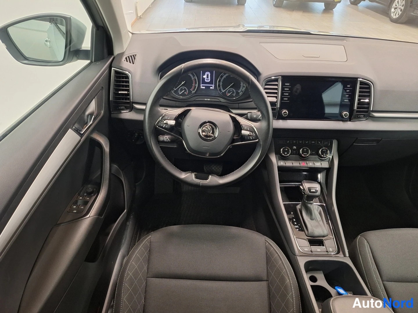 Hopea Skoda Karoq 2021, kuva 9