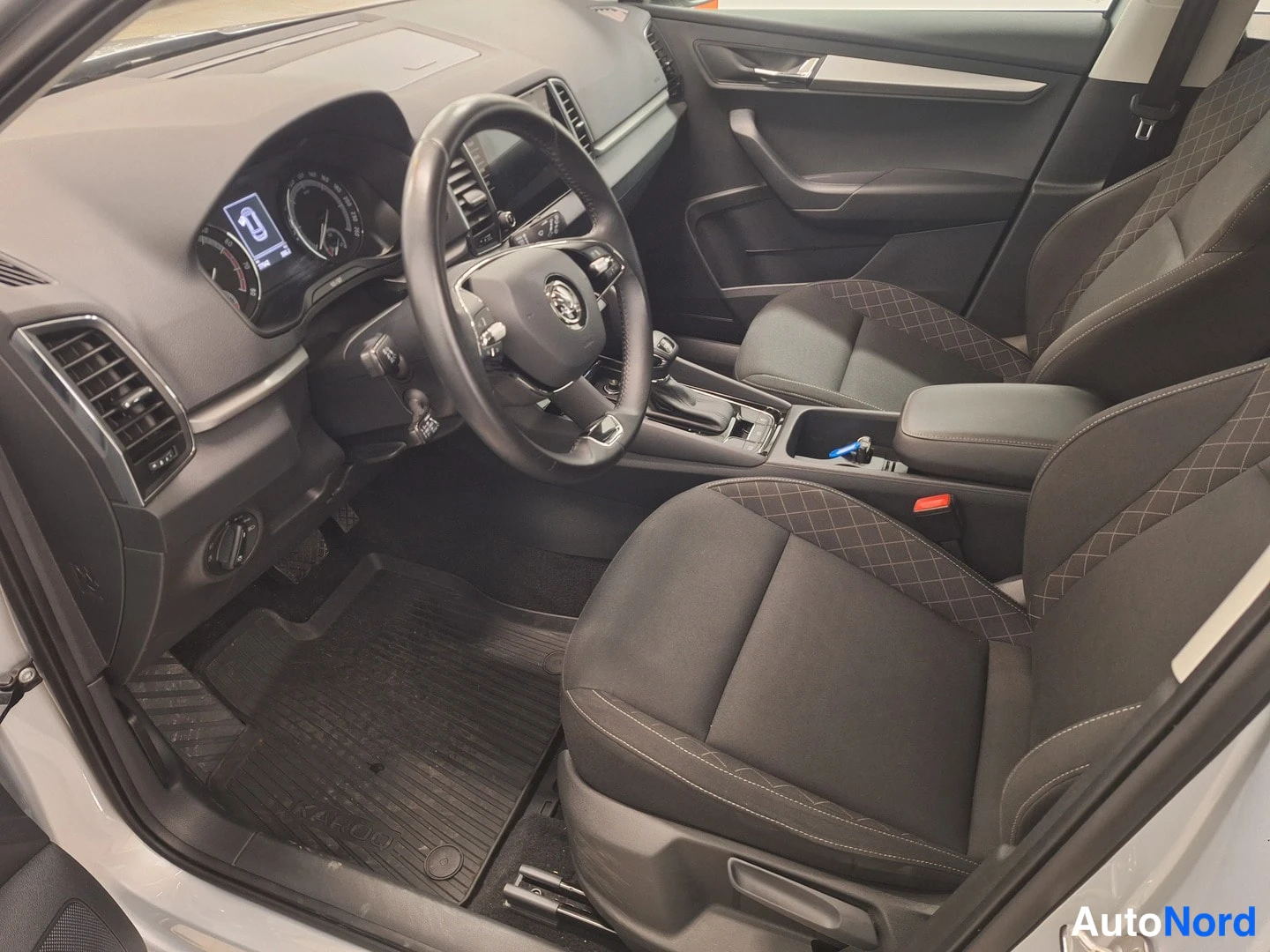 Hopea Skoda Karoq 2021, kuva 10