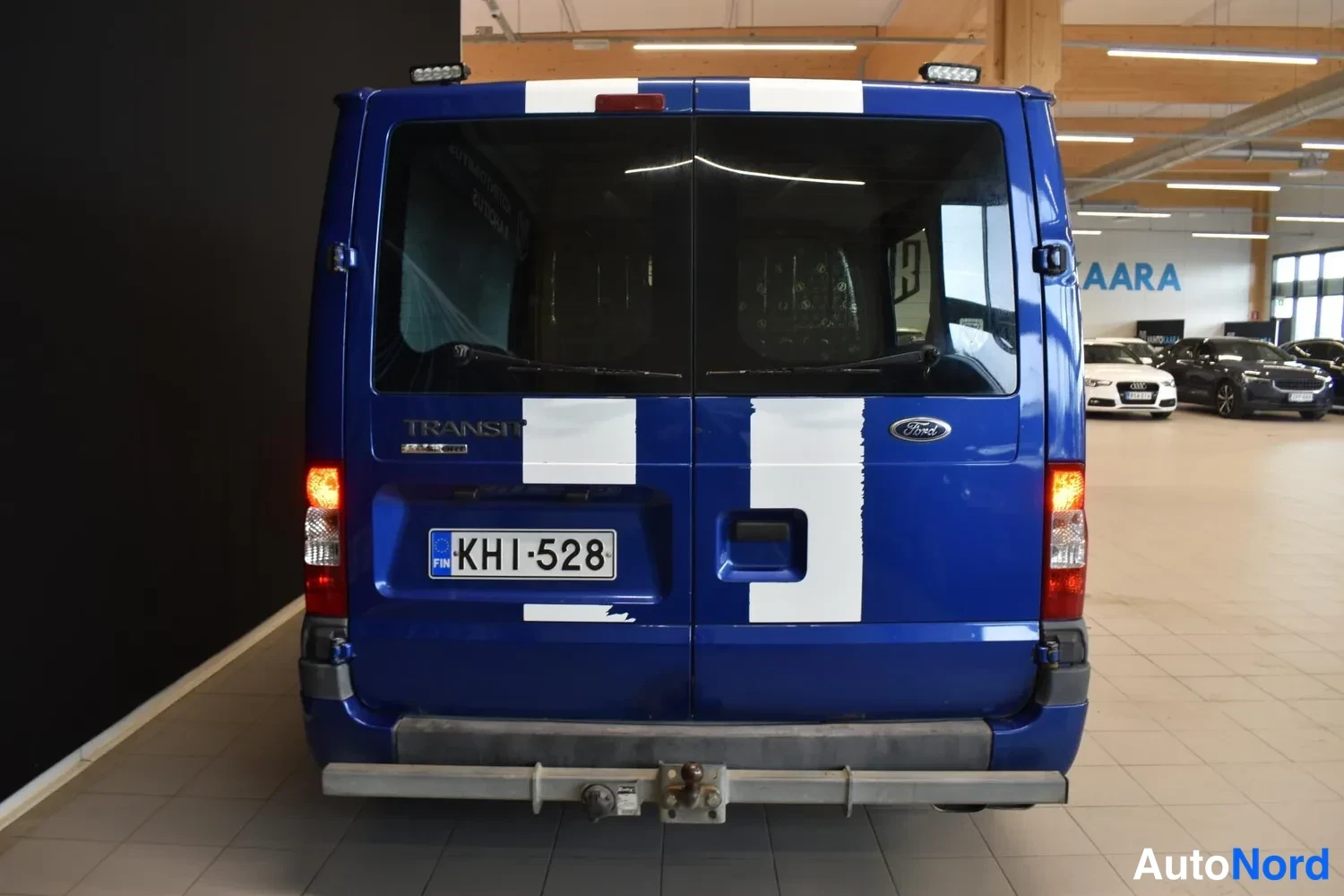 Sininen Ford Transit 2008, takaa, kuva 9