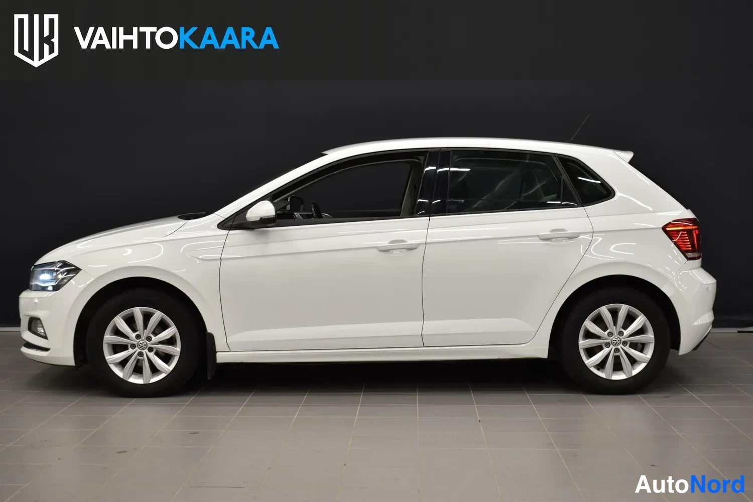 Valkoinen Volkswagen Polo 2019, sivulta, kuva 4
