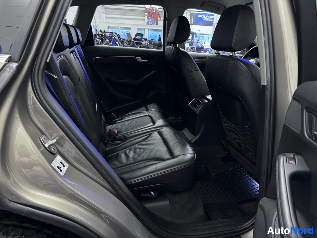Beige Audi Q5 2011, kuva 11