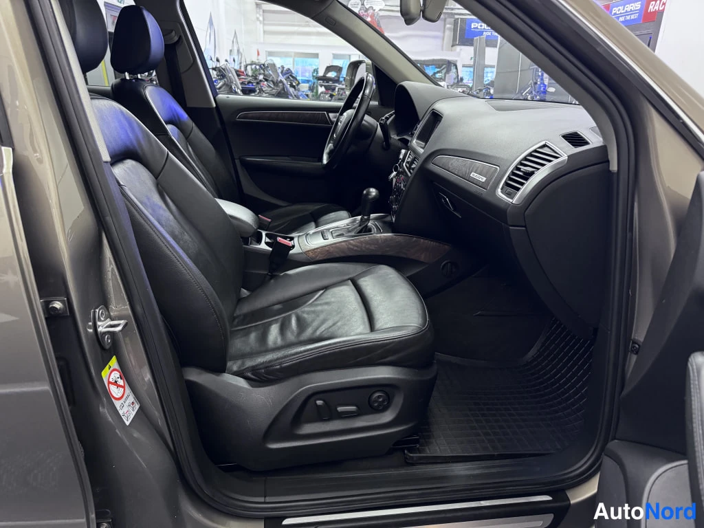 Beige Audi Q5 2011, kuva 16