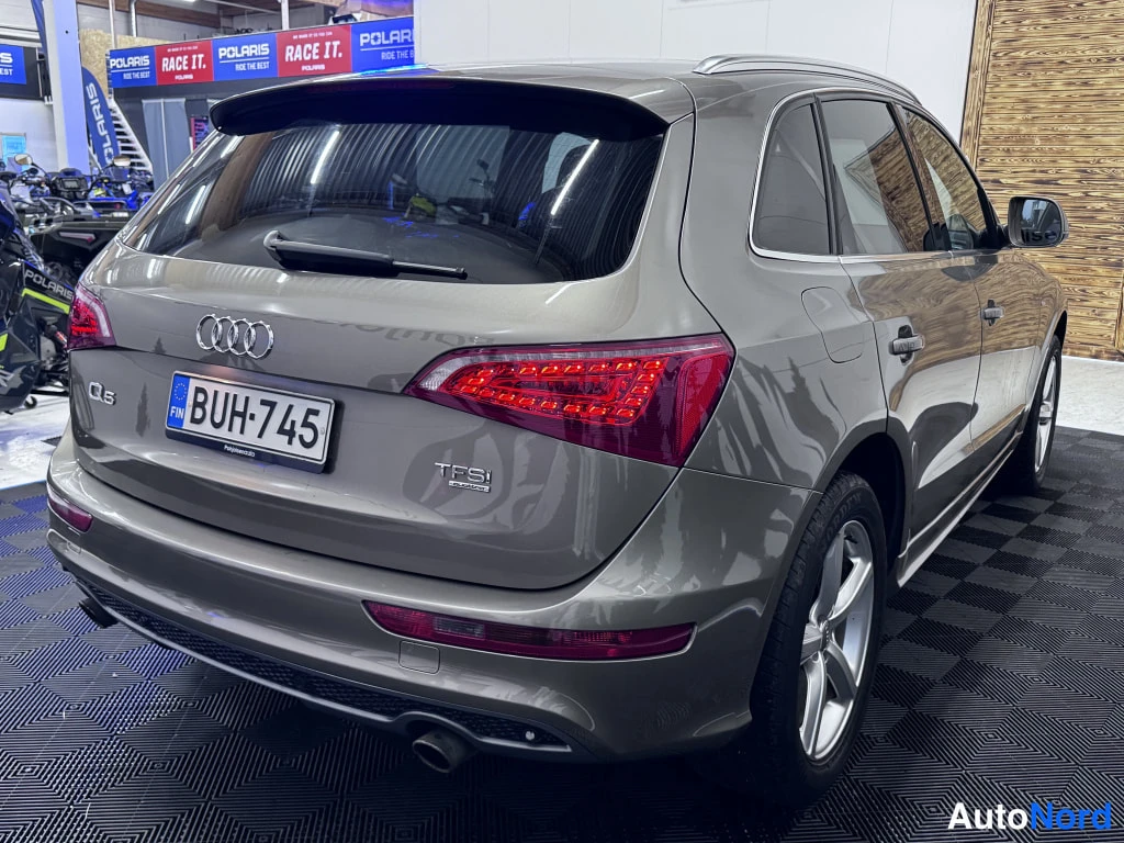 Beige Audi Q5 2011, takaviisto, kuva 5