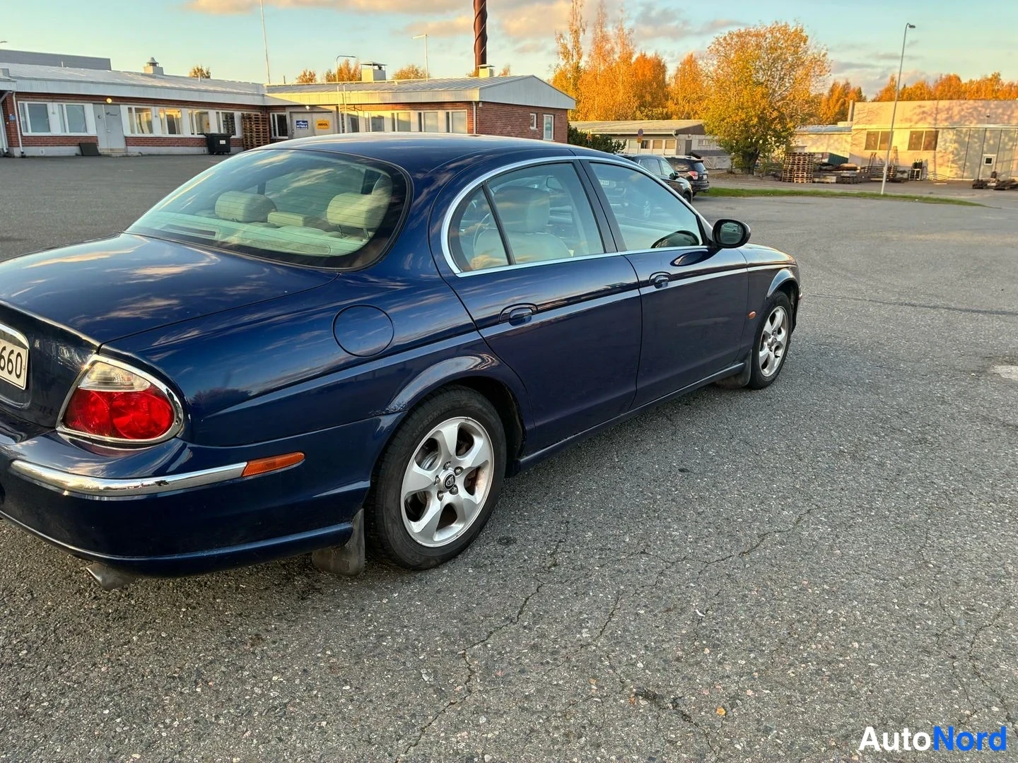 Blue Jaguar S-Type 2002, rear three-quarter, photo 6