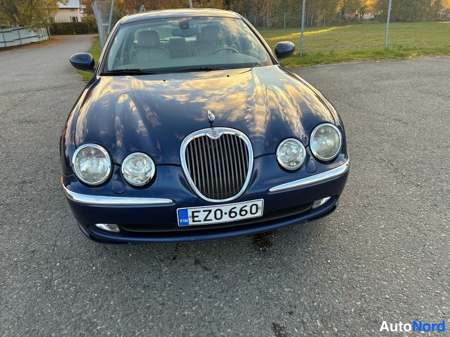Blue Jaguar S-Type 2002, front, photo 4