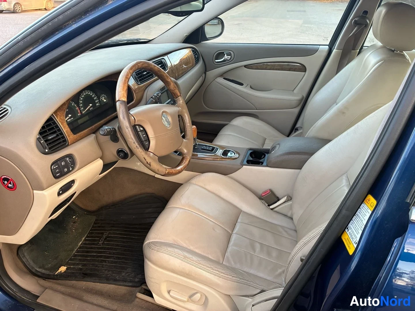 Blue Jaguar S-Type 2002, photo 9