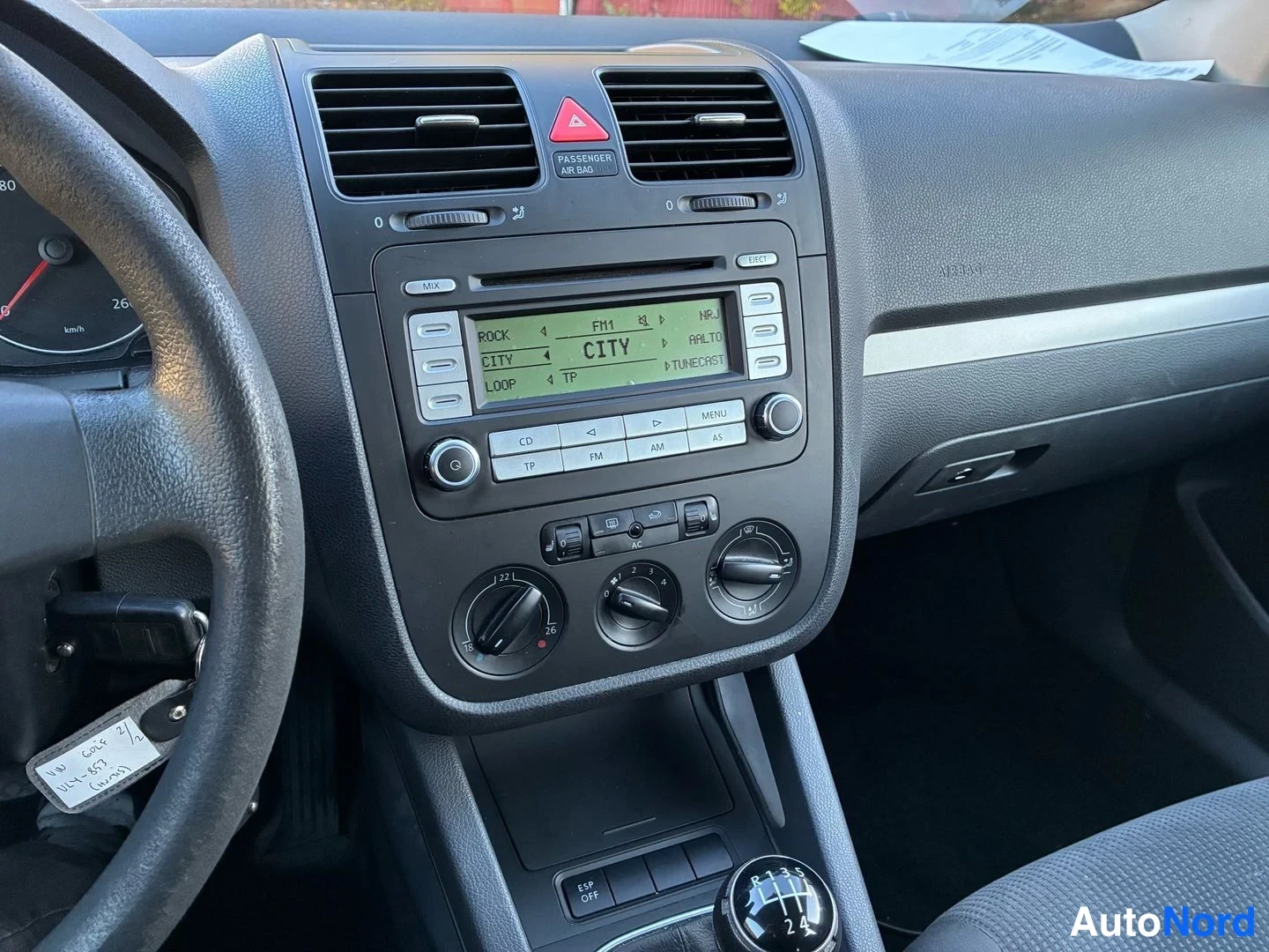 Grey Volkswagen Golf 2008, photo 17