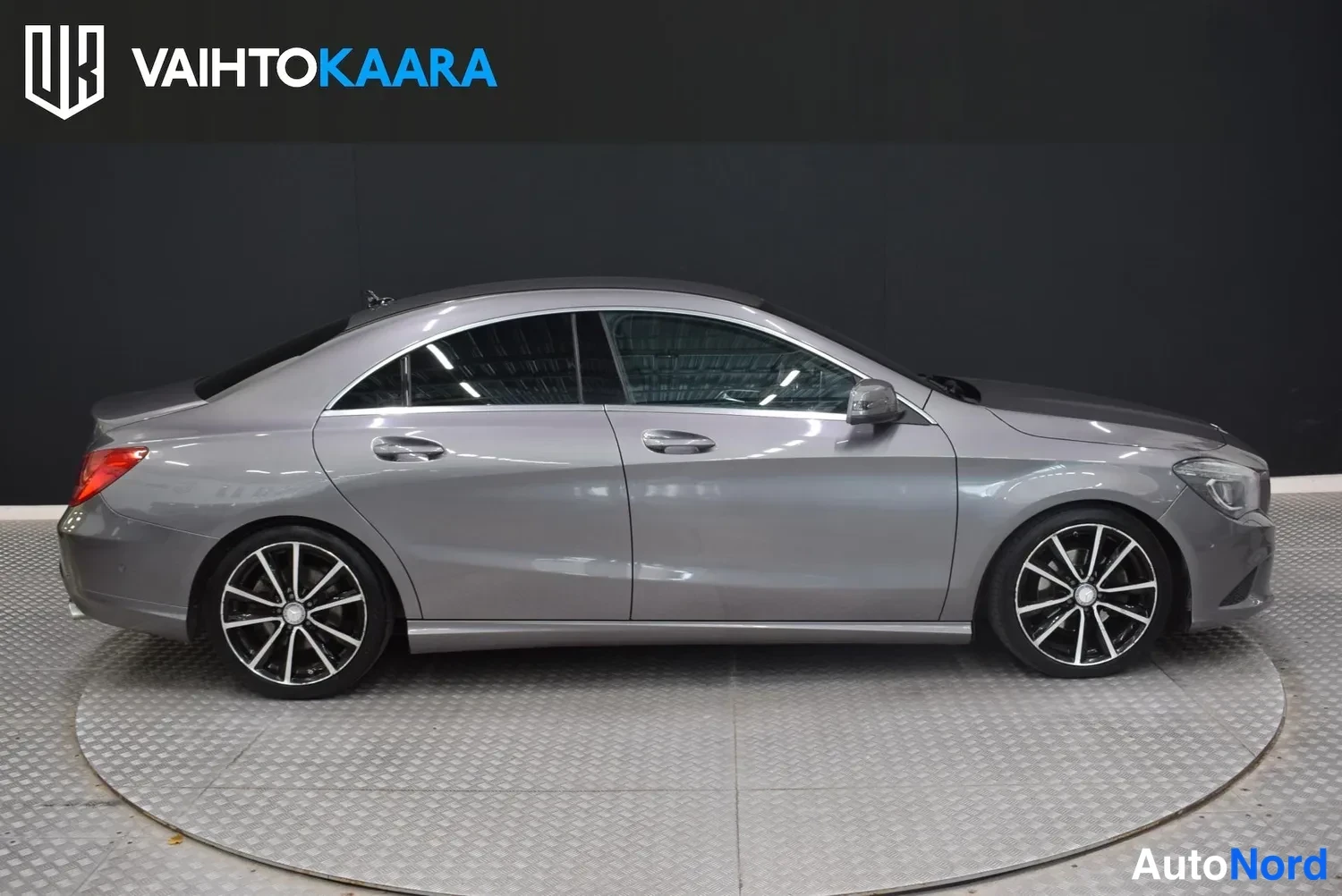 Harmaa Mercedes-Benz CLA 200 2016, takaviisto, kuva 12