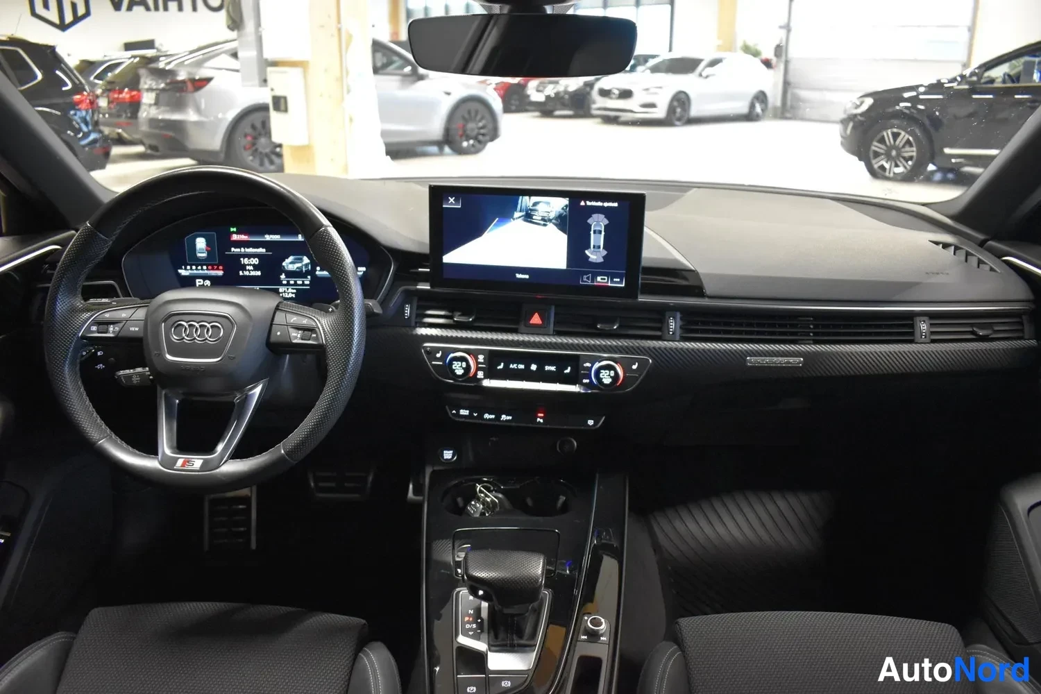 White Audi A4 2022, photo 8