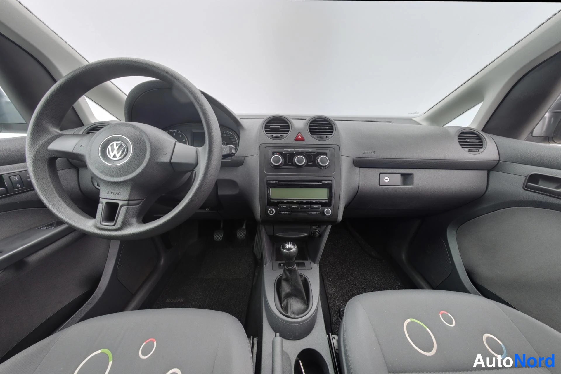 Harmaa Volkswagen Caddy 2011, kuva 9