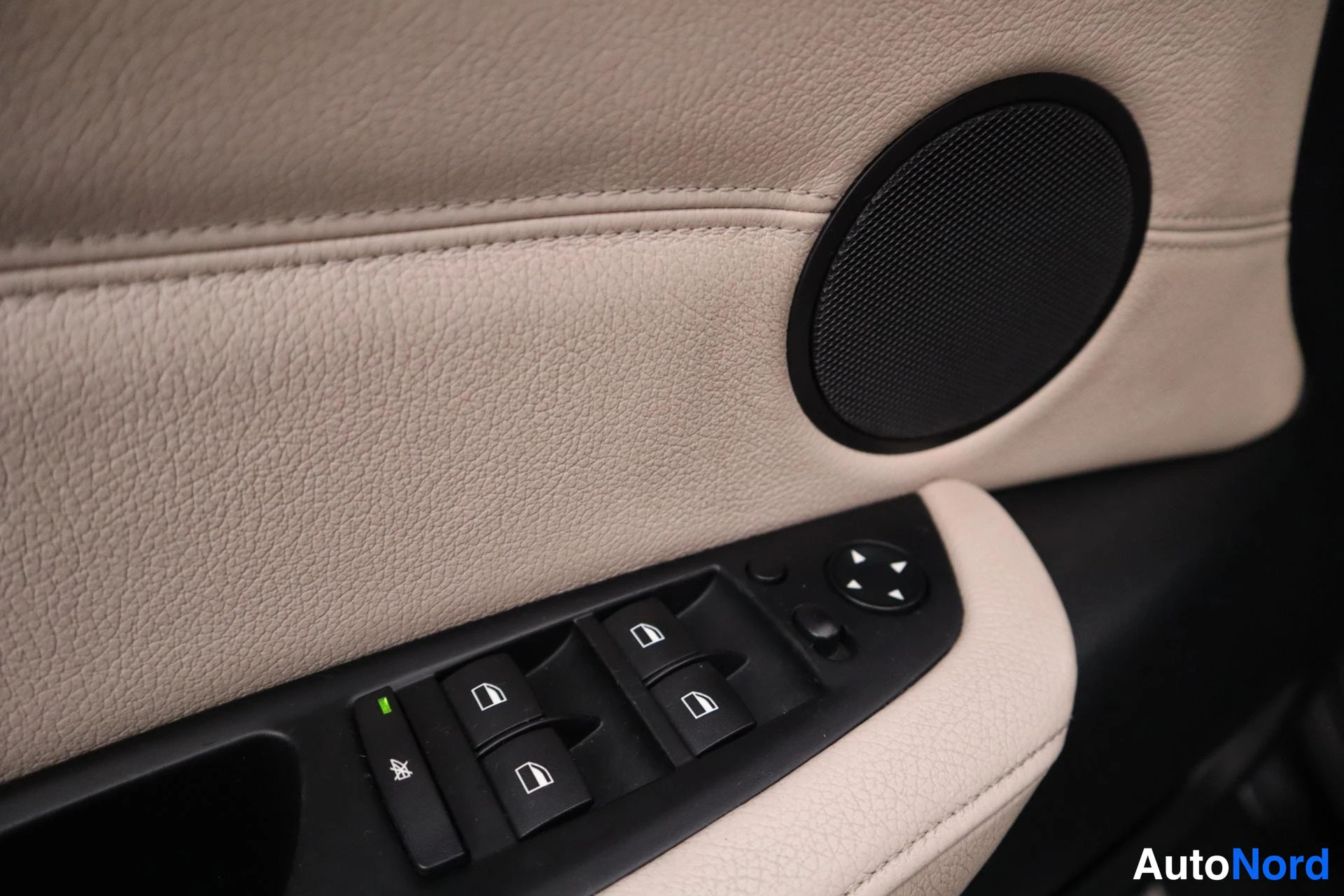 Musta BMW X5 2010, kuva 28