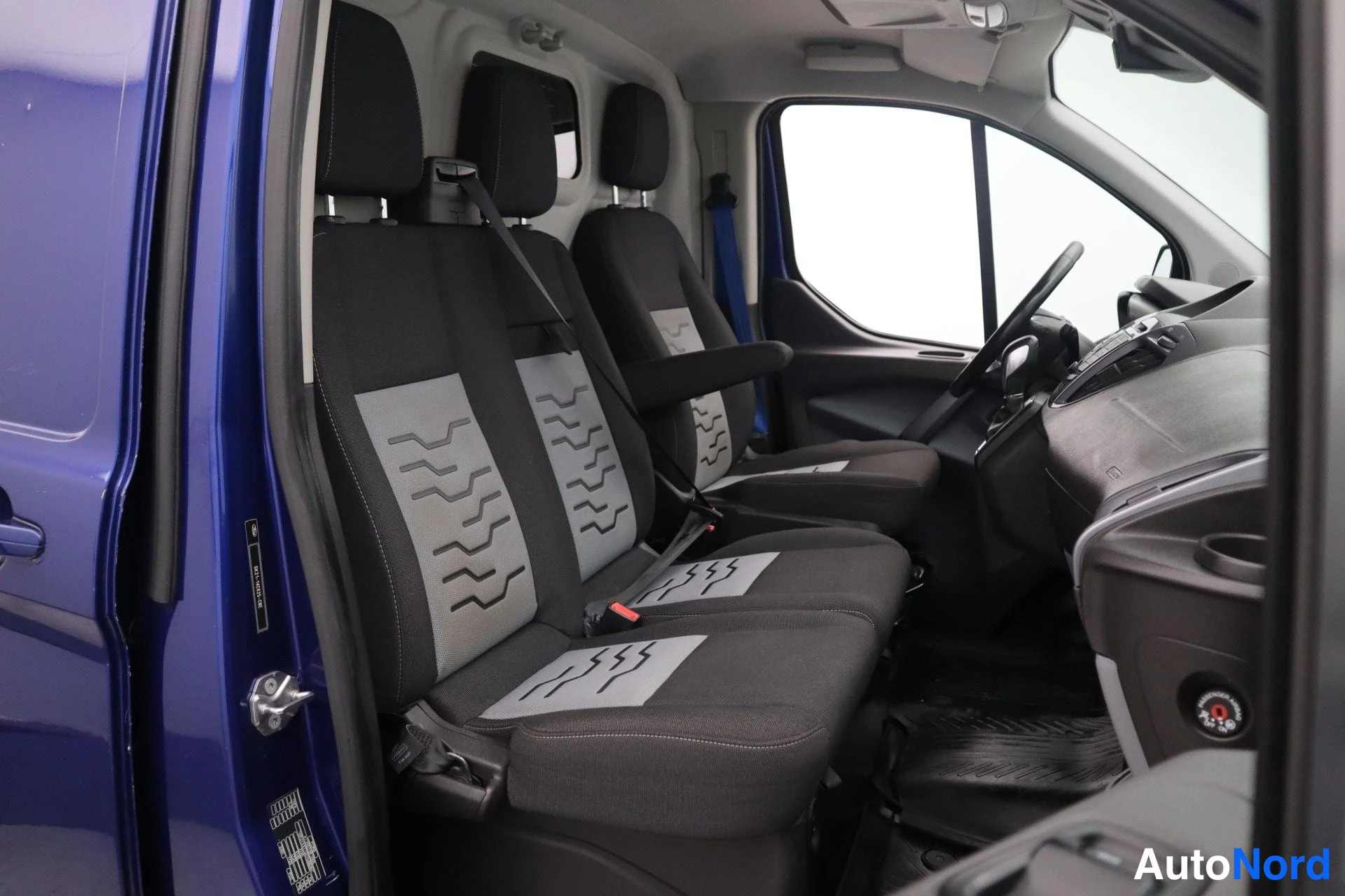 Sininen Ford Transit Custom 2017, kuva 25