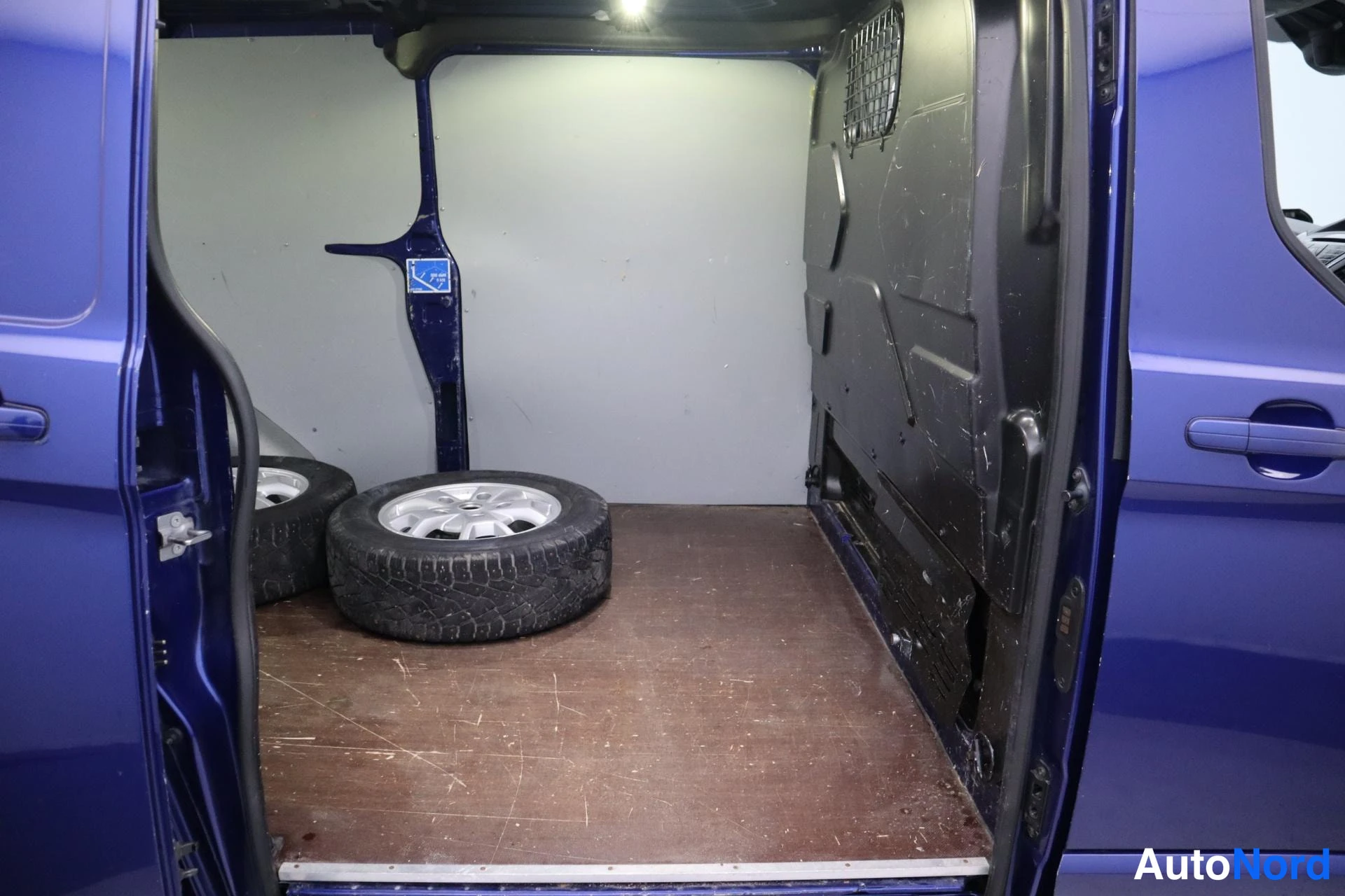 Sininen Ford Transit Custom 2017, kuva 26